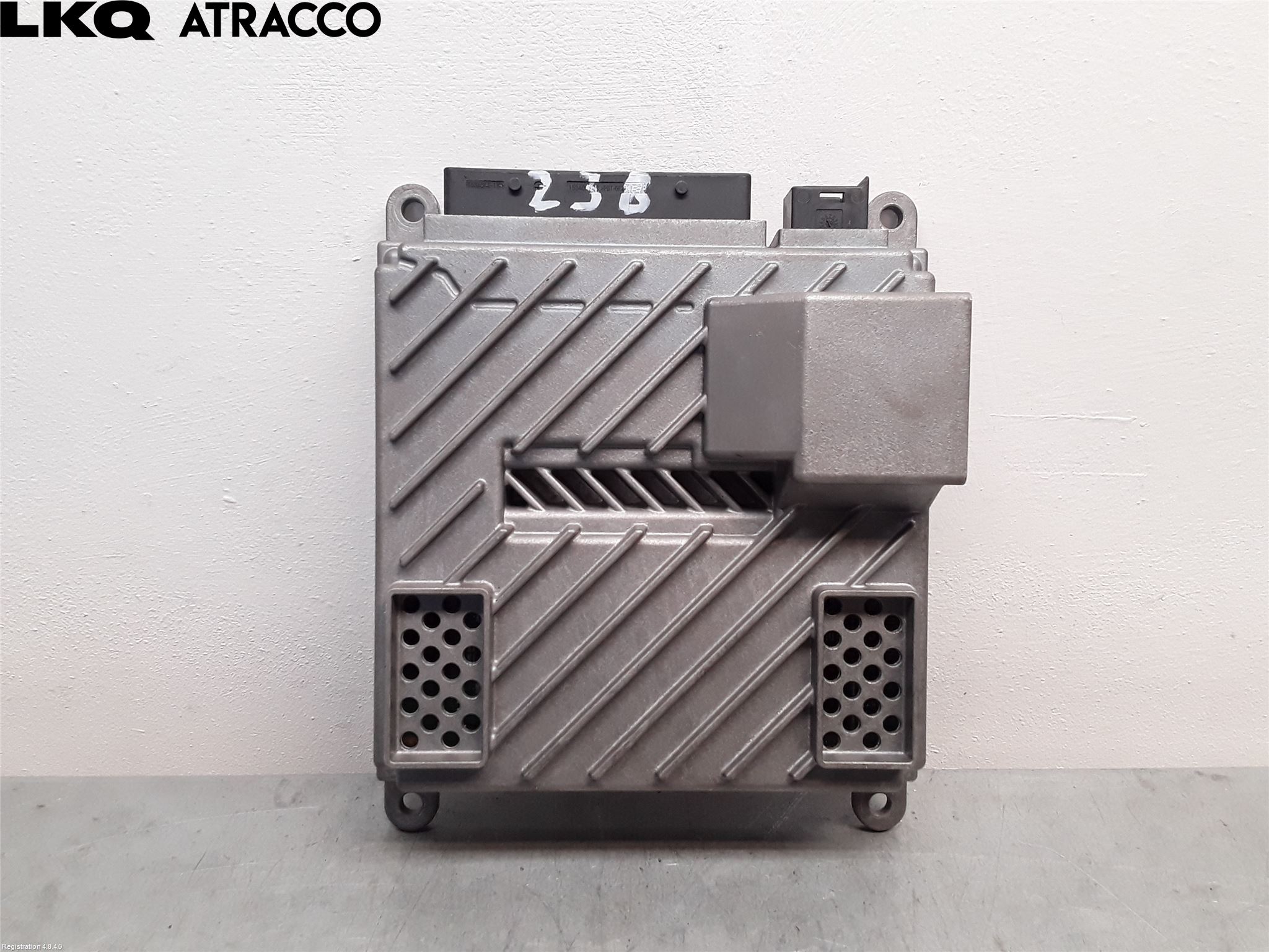 Mercedes-Benz MB C-KLASS (W205) 14-21 Stereo Forsterker