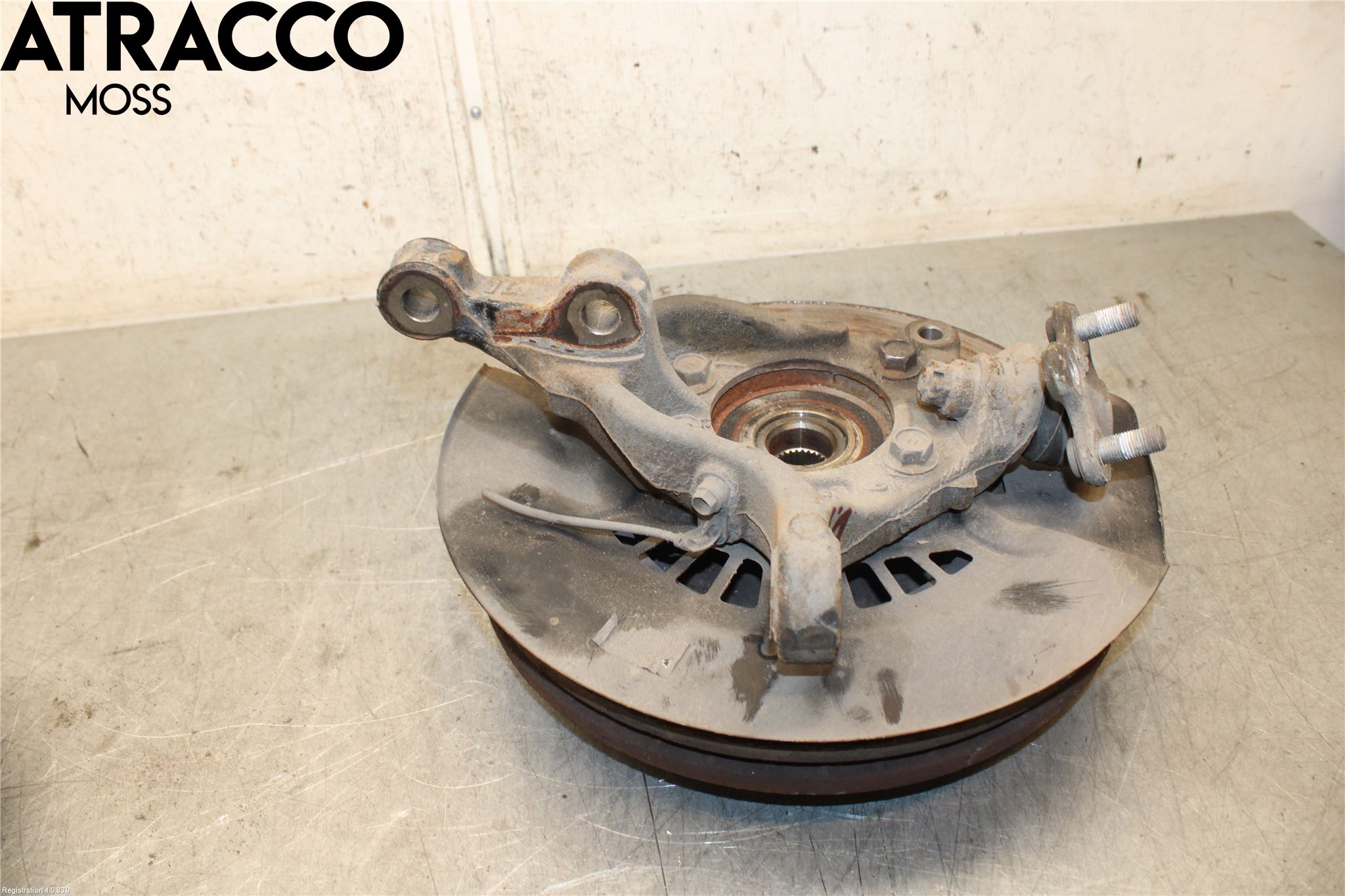 Toyota RAV4 19- Spindel Vf