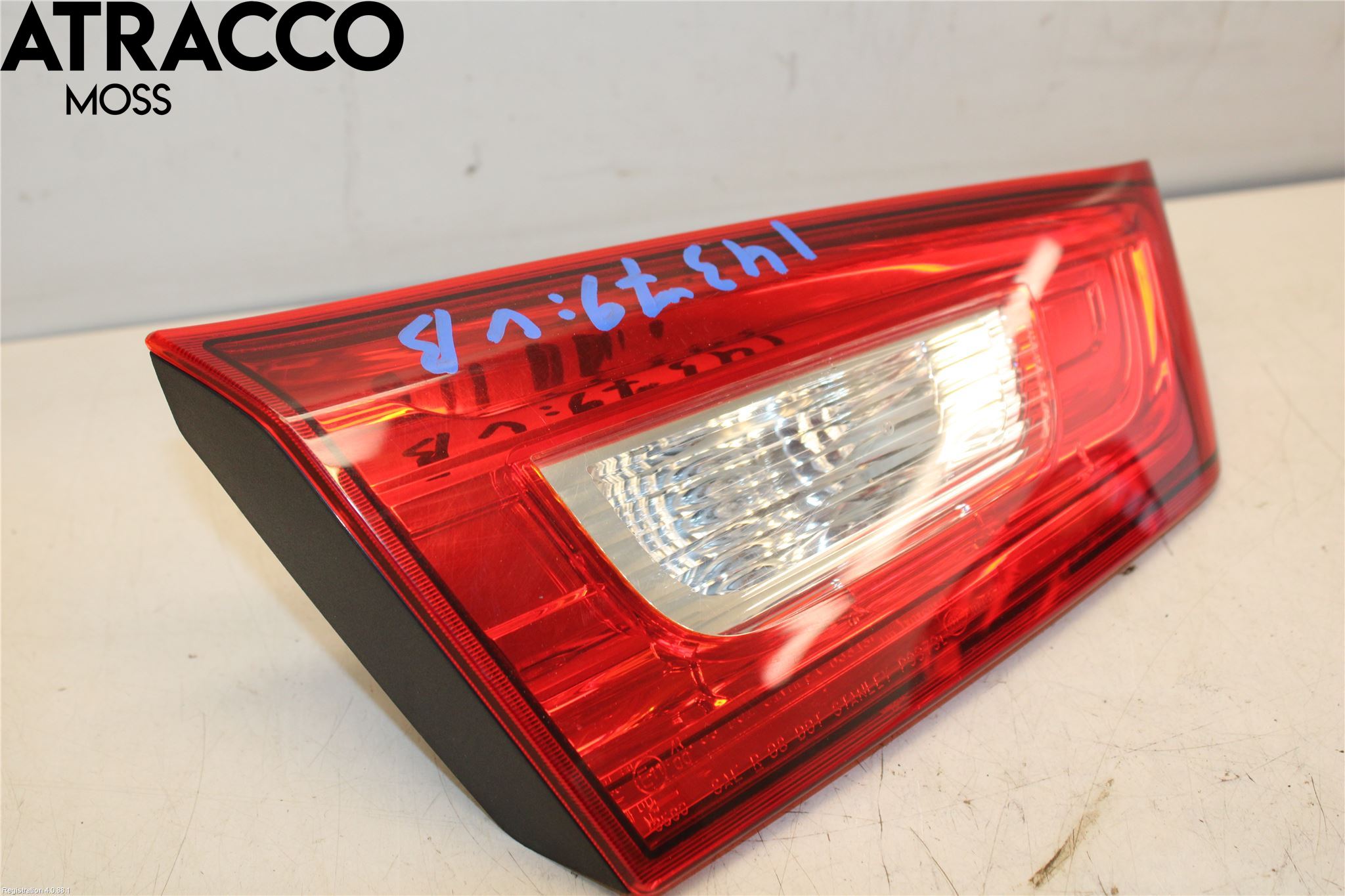 Mitsubishi ASX 10-22 Baklykt Venstre  På Luke(Indre