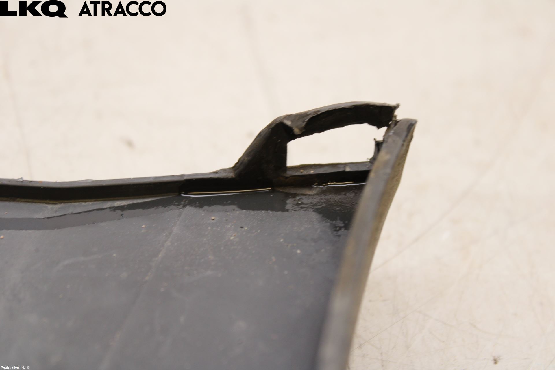 Ford TRANSIT/TOURNEO COURIER 13-23 Støtfanger Bak Hjørne Venstre