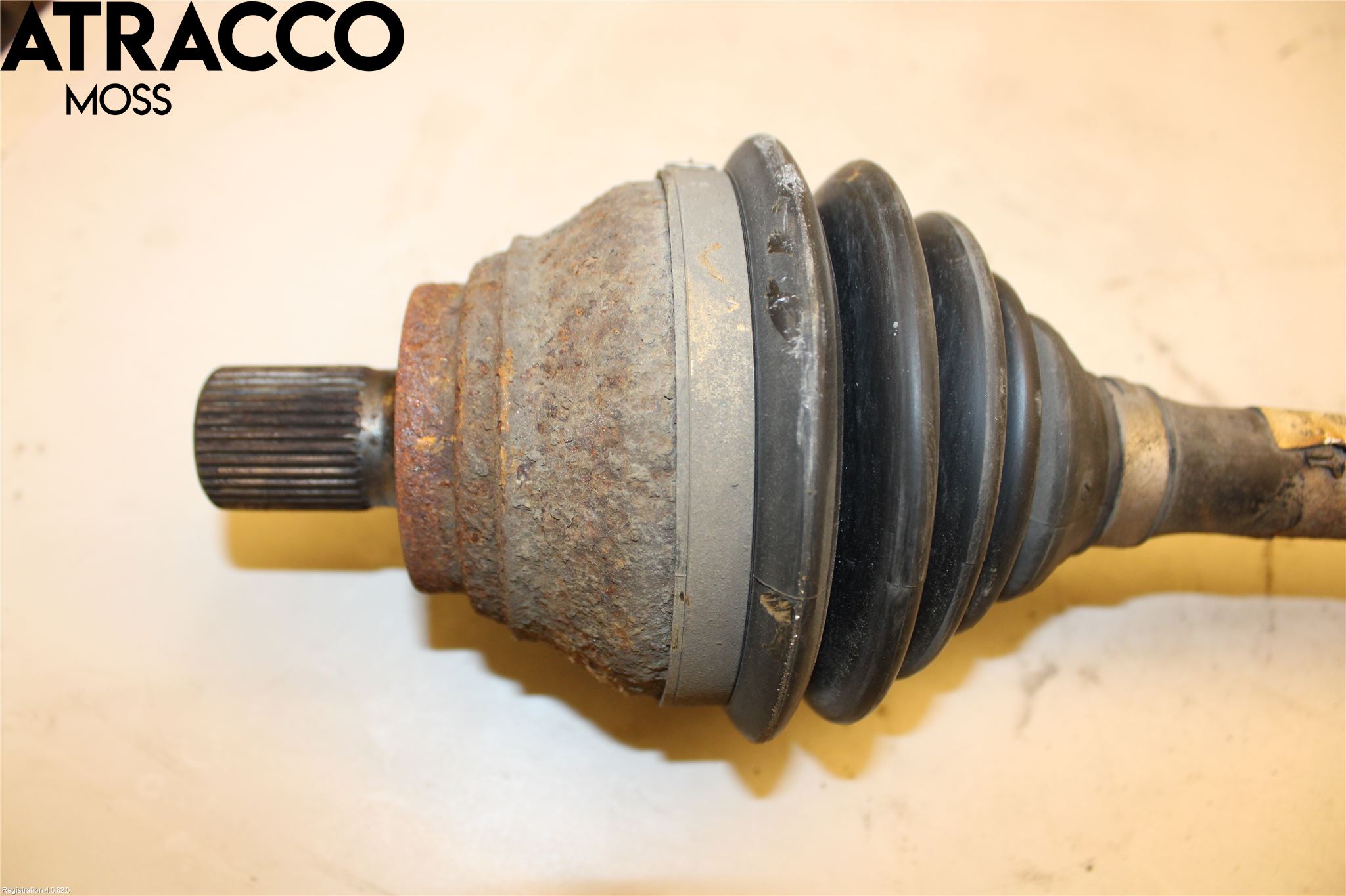 Volkswagen VW GOLF PLUS/CROSS GOLF 04-14 Drivaksel Foran Kompl Venstre