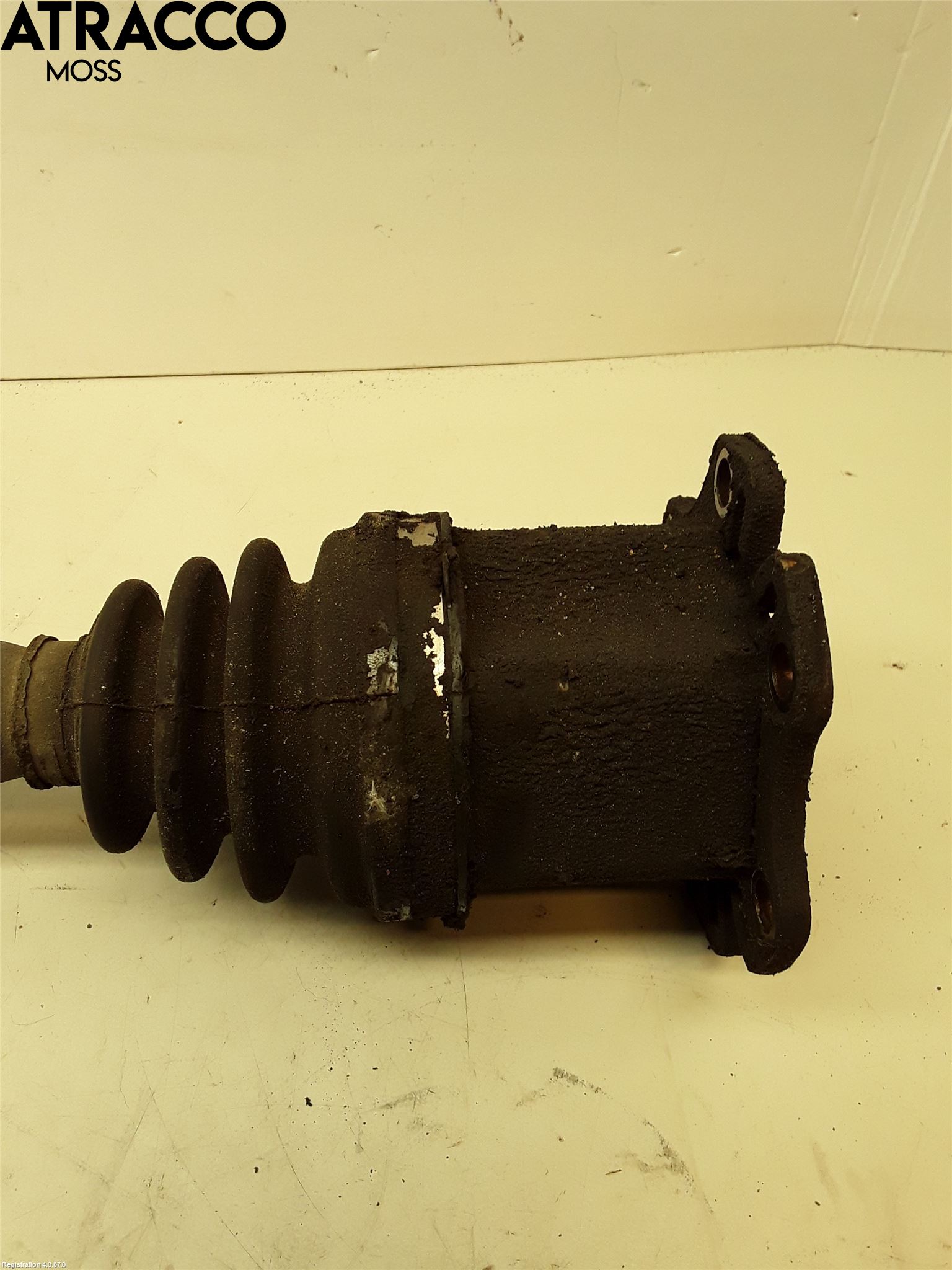 Audi A6/S6     05-11 Drivaksel Foran Kompl Høyre