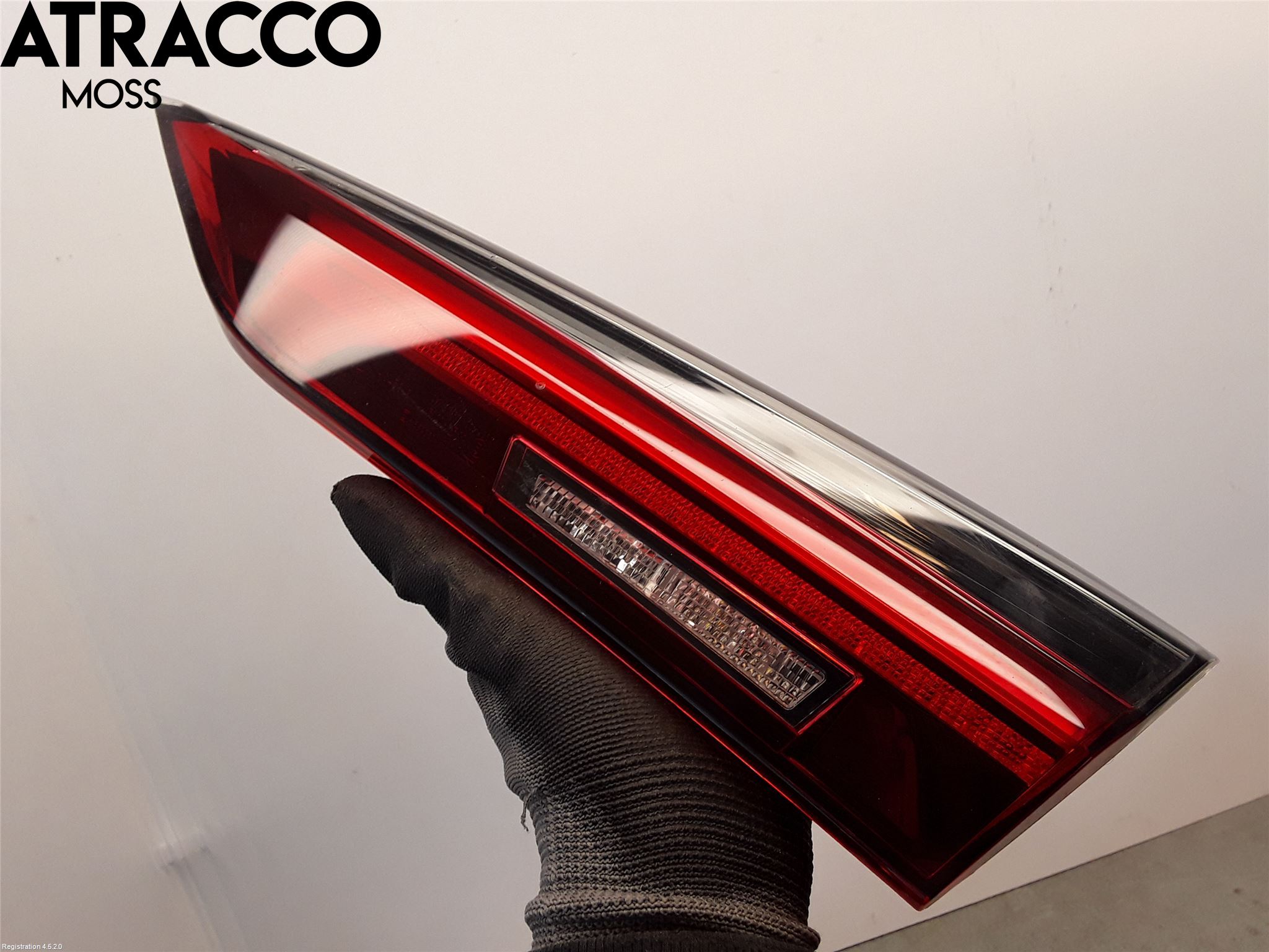 BMW 3 F30/F31/F80 12-19 Baklykt Høyre  På Luke(Indre)