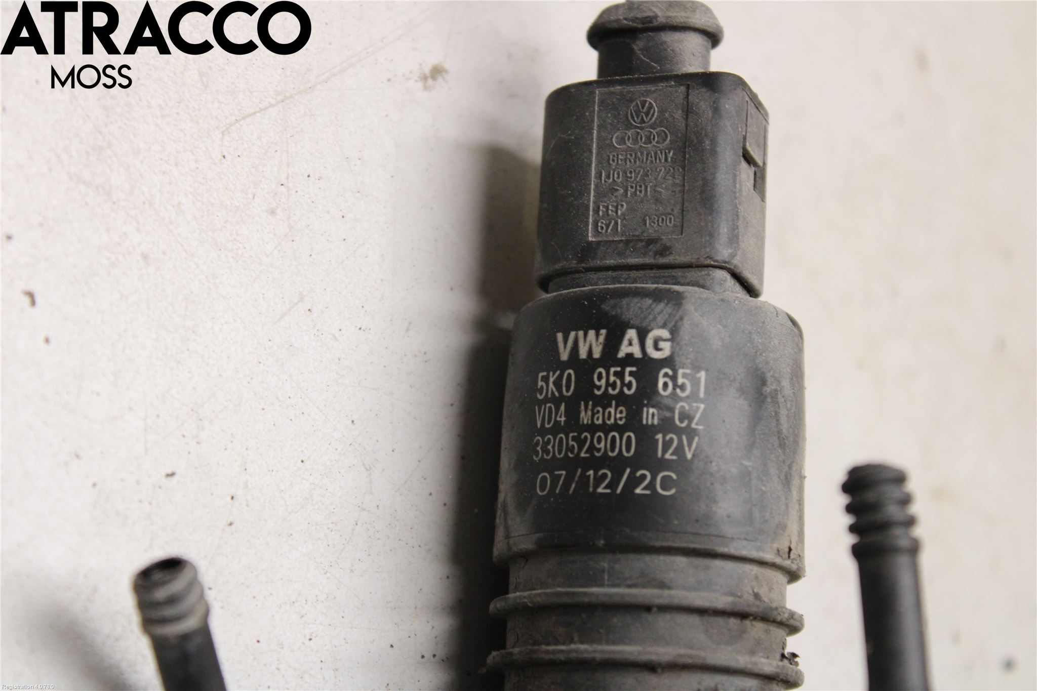 Volkswagen VW GOLF VI 09-13 Spylerpumpe Frontrute