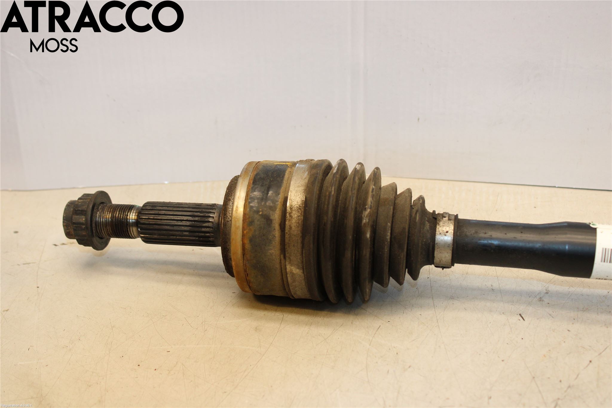 Toyota C-HR 16-23 Drivaksel Foran Kompl Høyre