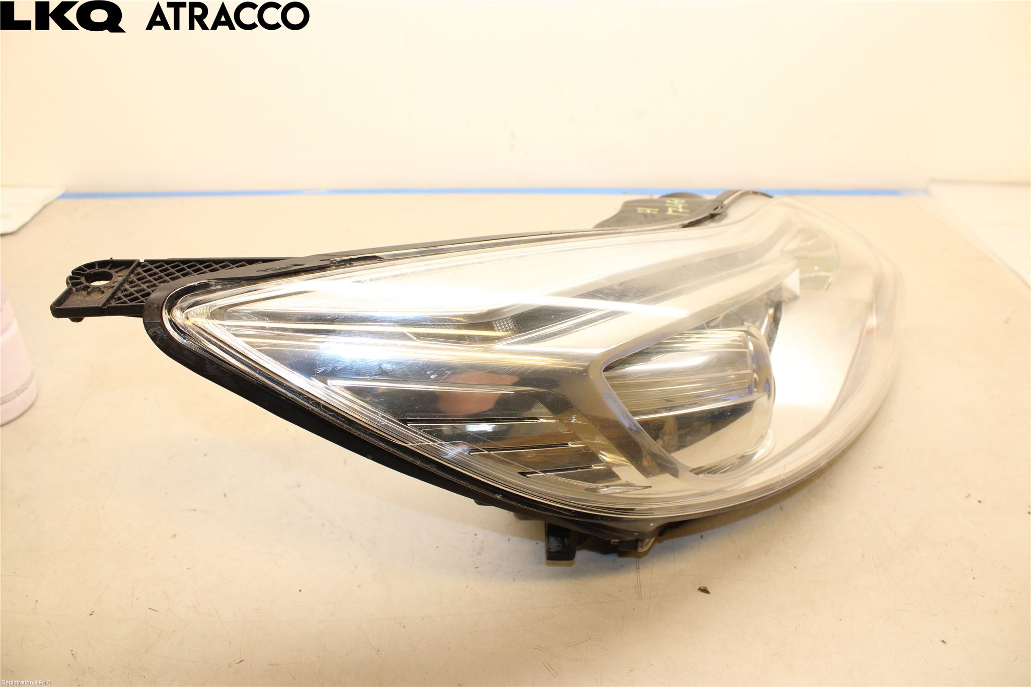 Ford FOCUS 11-14 Frontlykt Hus Høyre