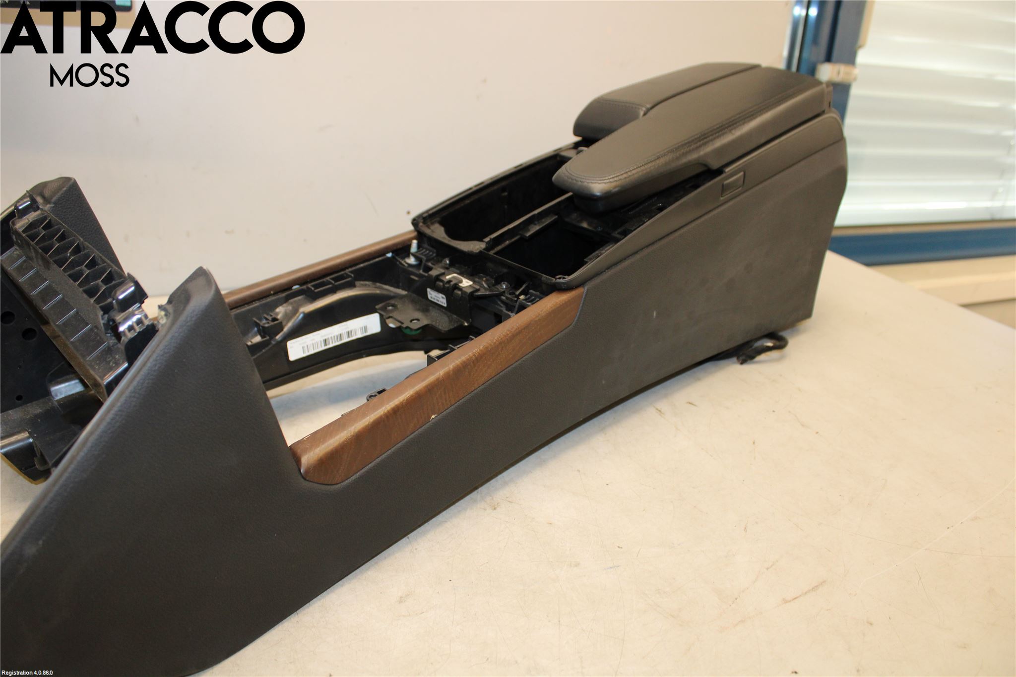 Mercedes-Benz MB E-KLASS (W212) 09-16 Innr Konsoll-Lomme