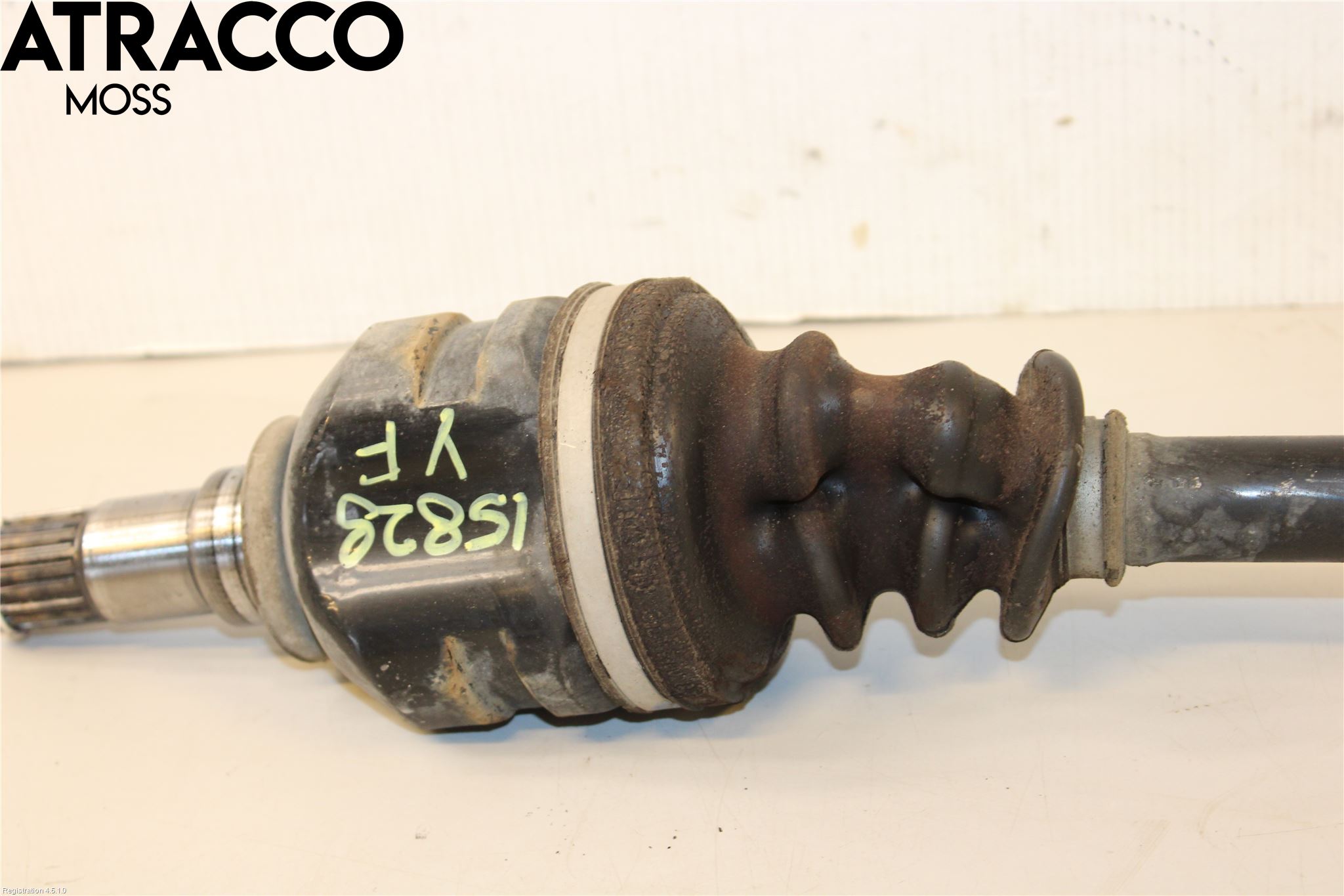 Toyota YARIS XP130 15-20 Drivaksel Foran Kompl Venstre