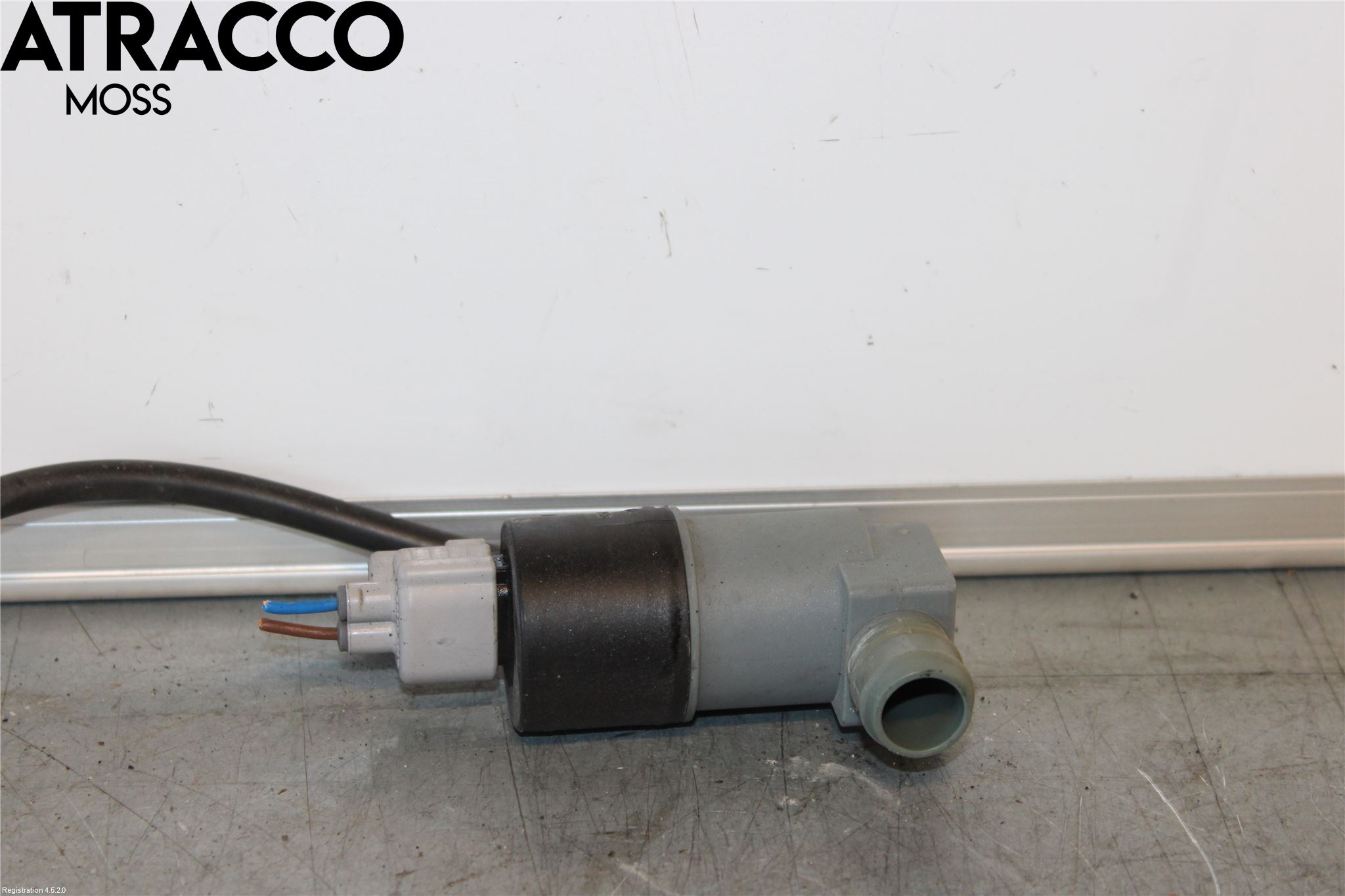 Toyota YARIS XP130 15-20 Spylerpumpe Frontrute