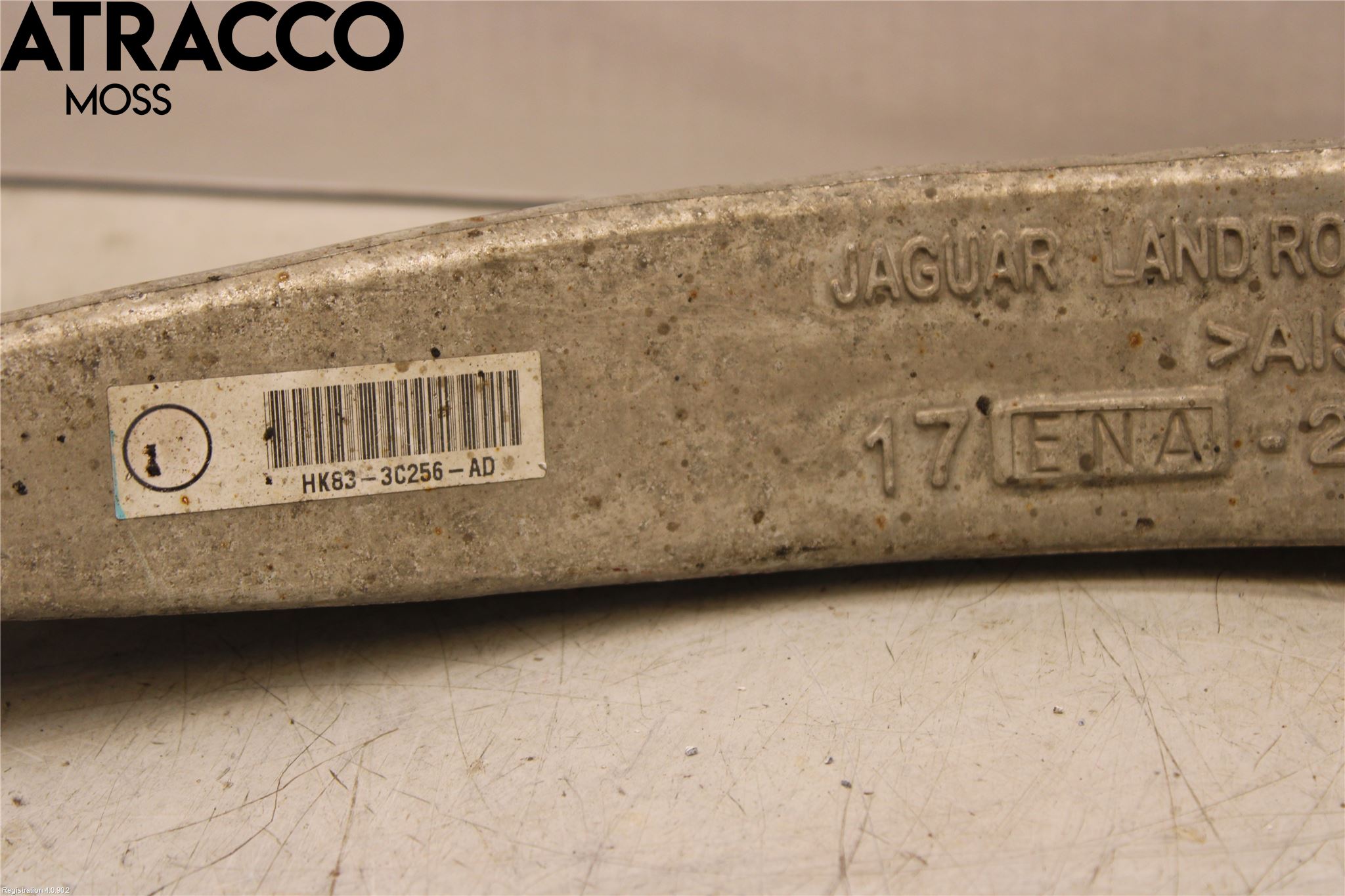 Jaguar F-PACE Bærearm Foran Høyre Nedre