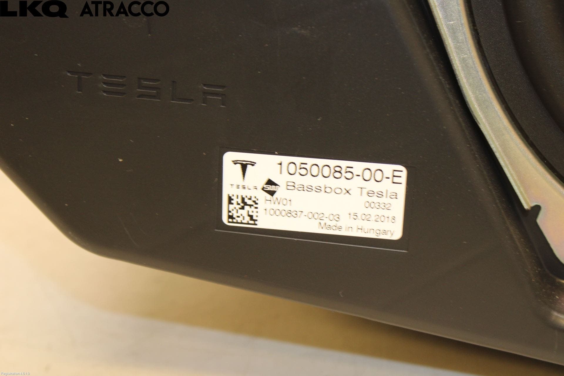 Tesla MODEL X 16- Innr Høyttaler