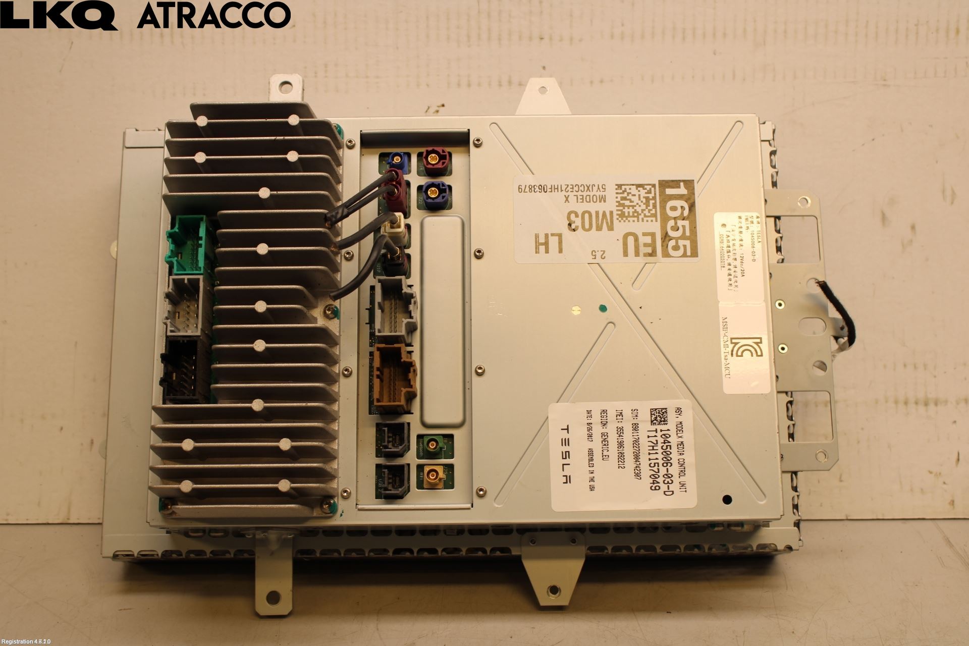 Tesla MODEL X 16- Multifunktionsdisplay