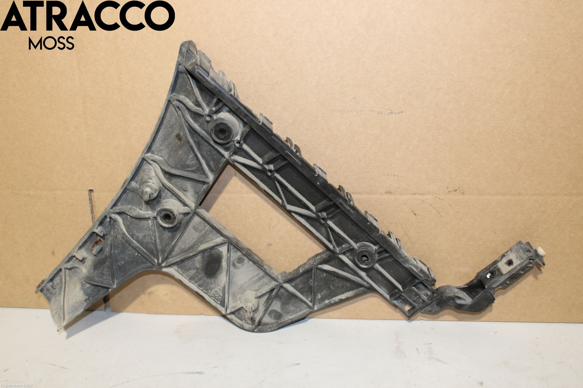 Audi A4 ALLROAD 09-16 Støtfangerfeste Bak Høyre