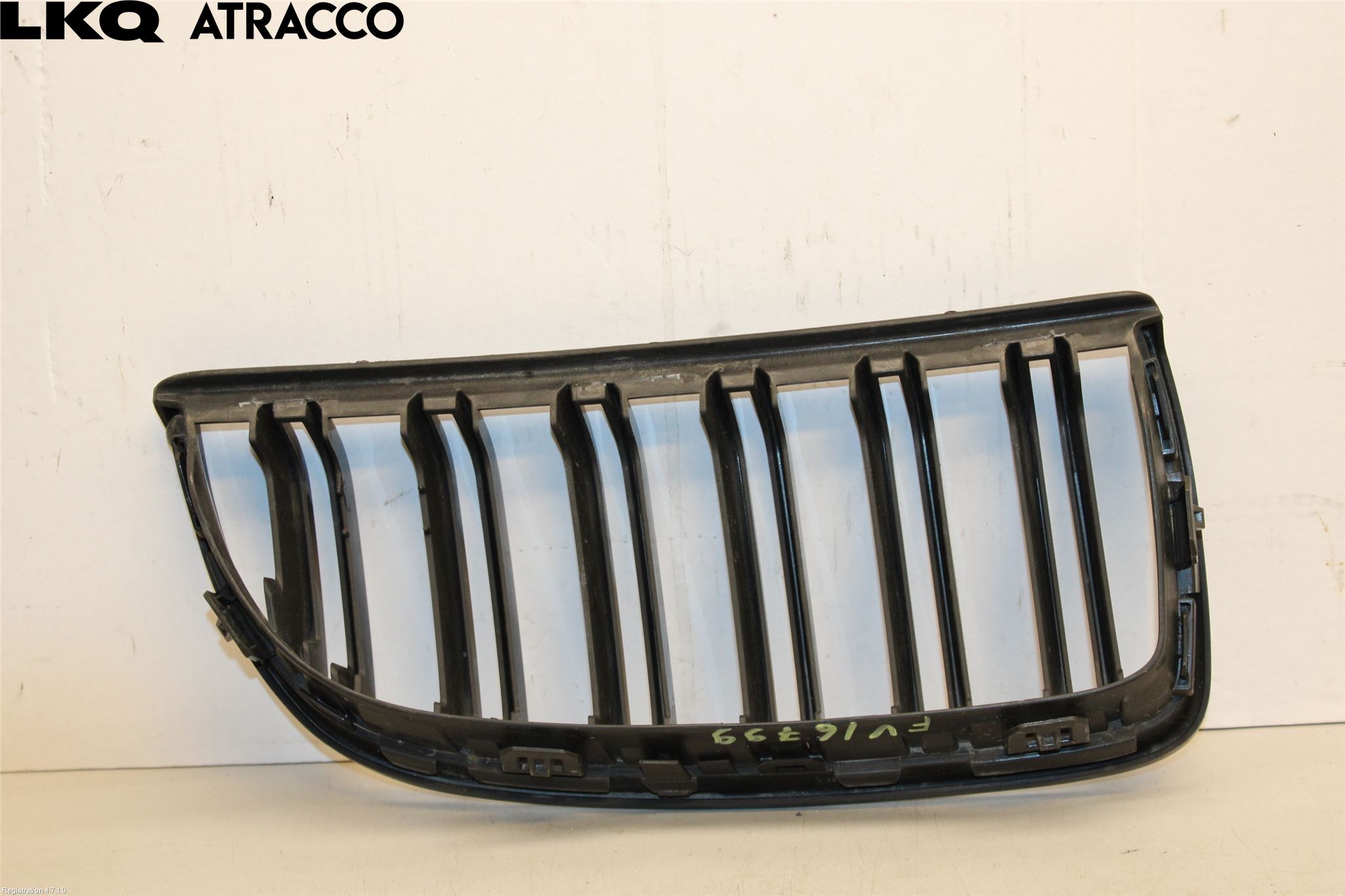 BMW 3 E90/91 SED/TOU 05-12 Grilldel Venstre