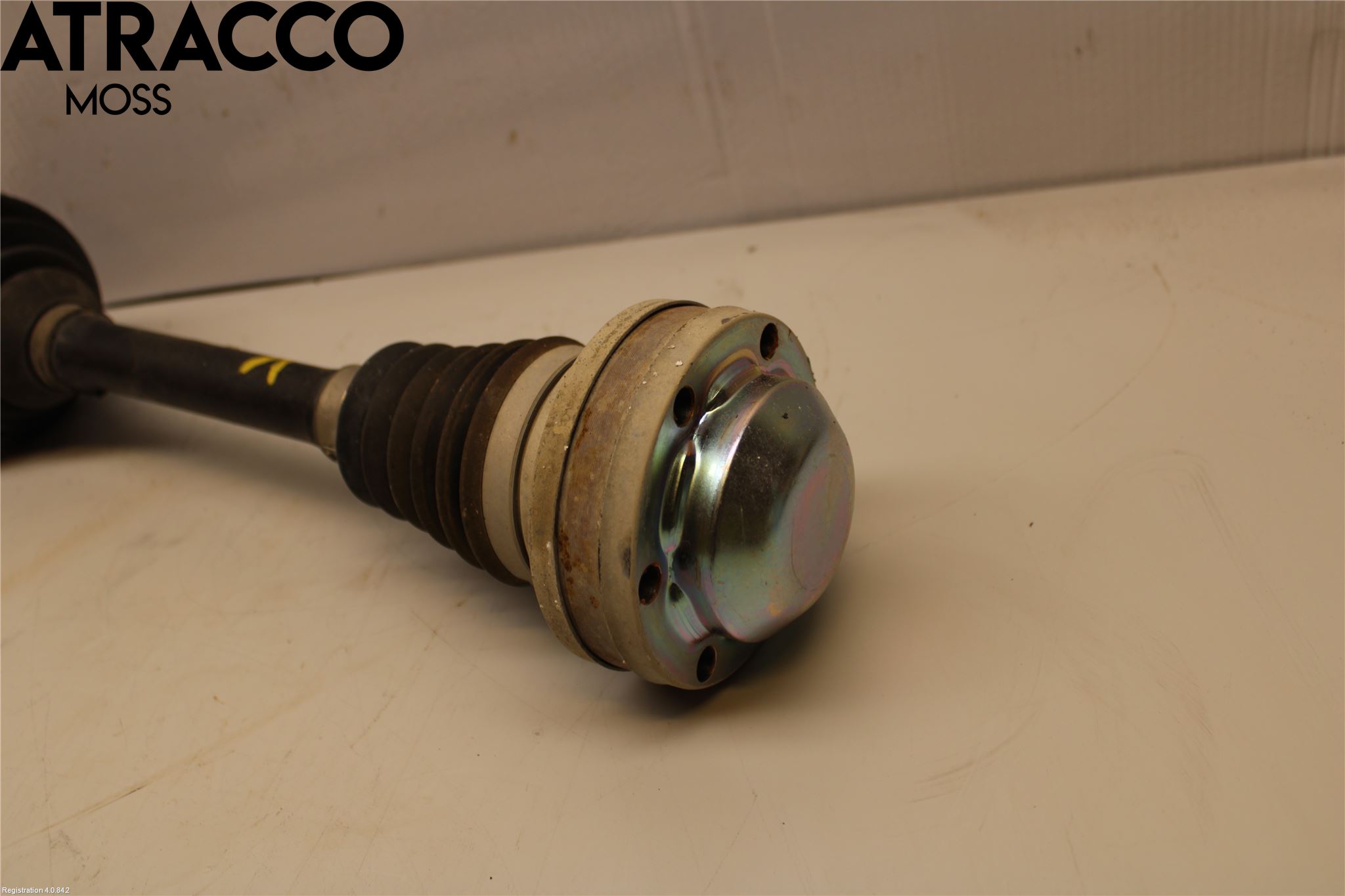 Volkswagen VW PASSAT 11-14 Drivaksel Foran Kompl Venstre