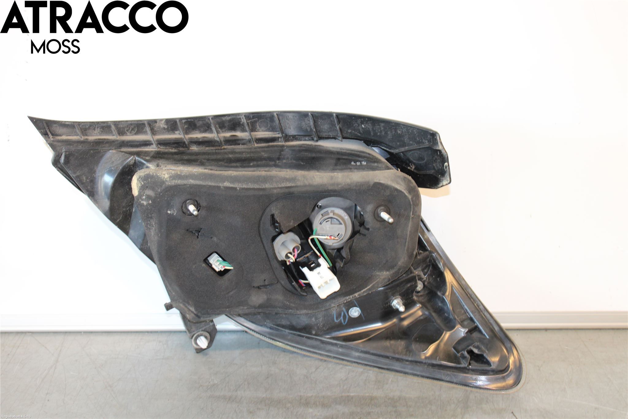 Toyota YARIS XP130 12-14 Baklykt Venstre