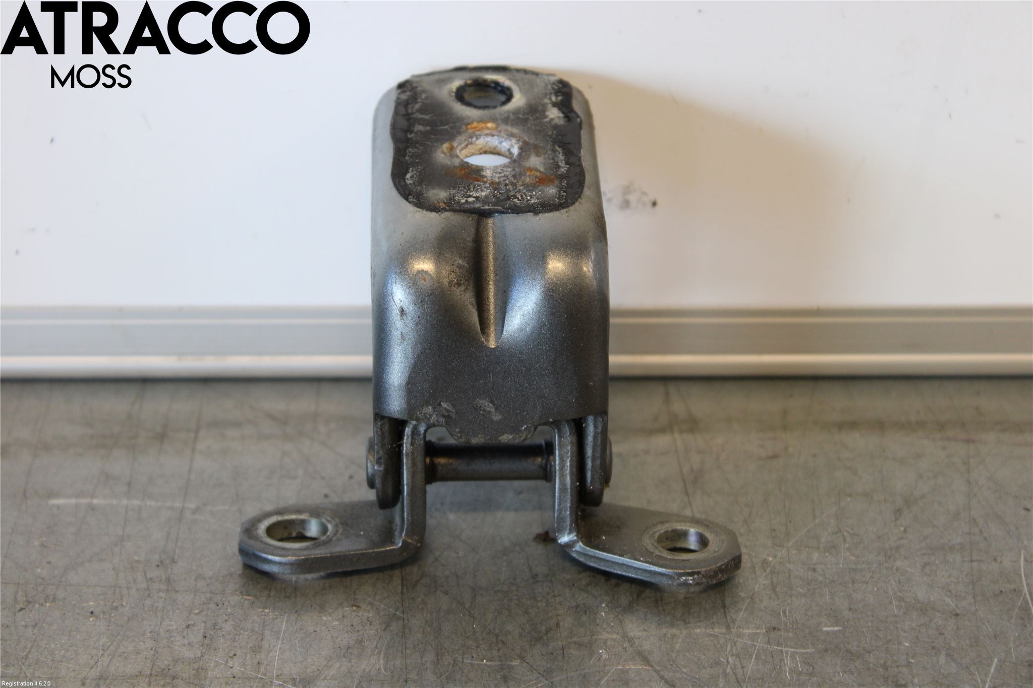 Nissan LEAF 18- Dørhengsel