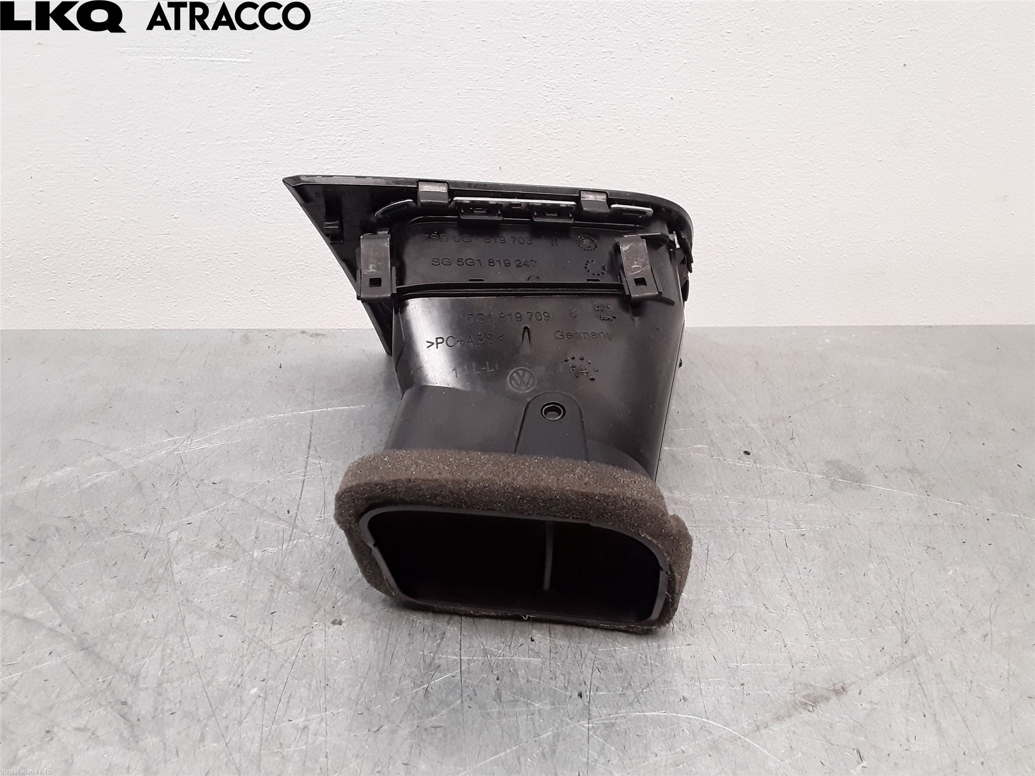 Volkswagen VW GOLF / E-GOLF VII 13-20 Dashbord Kanal - Dyse