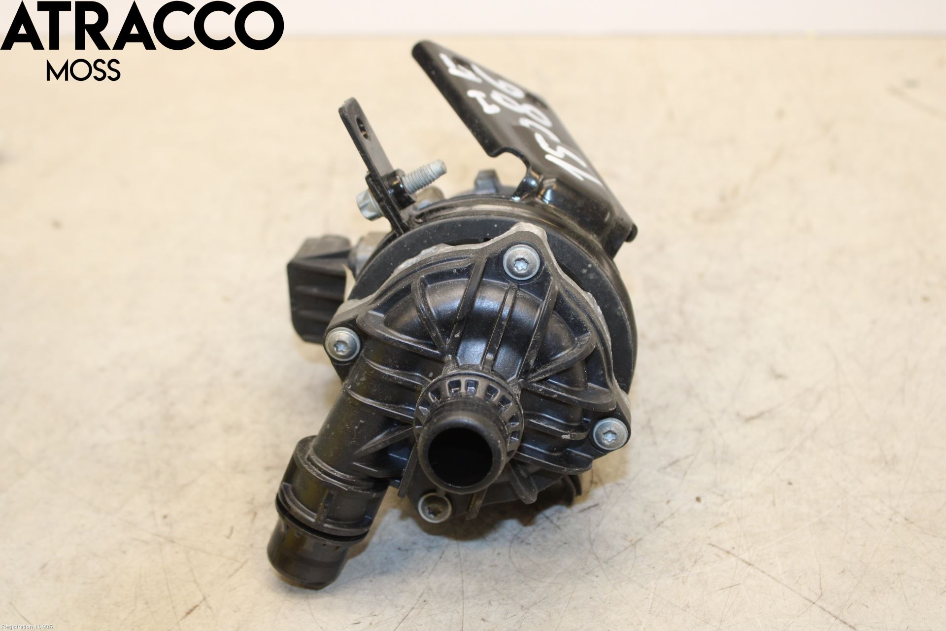 Mercedes-Benz MB EQC (N293) 20- Vannpumpe