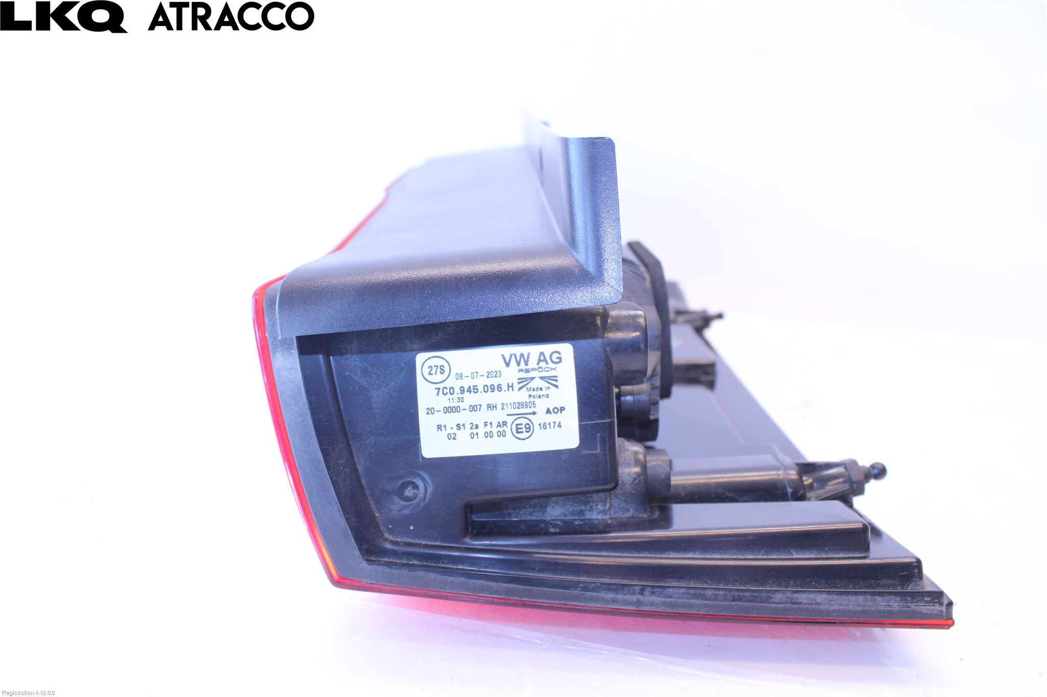 Maxus MAN TGE Baklykt Høyre Pæreholder