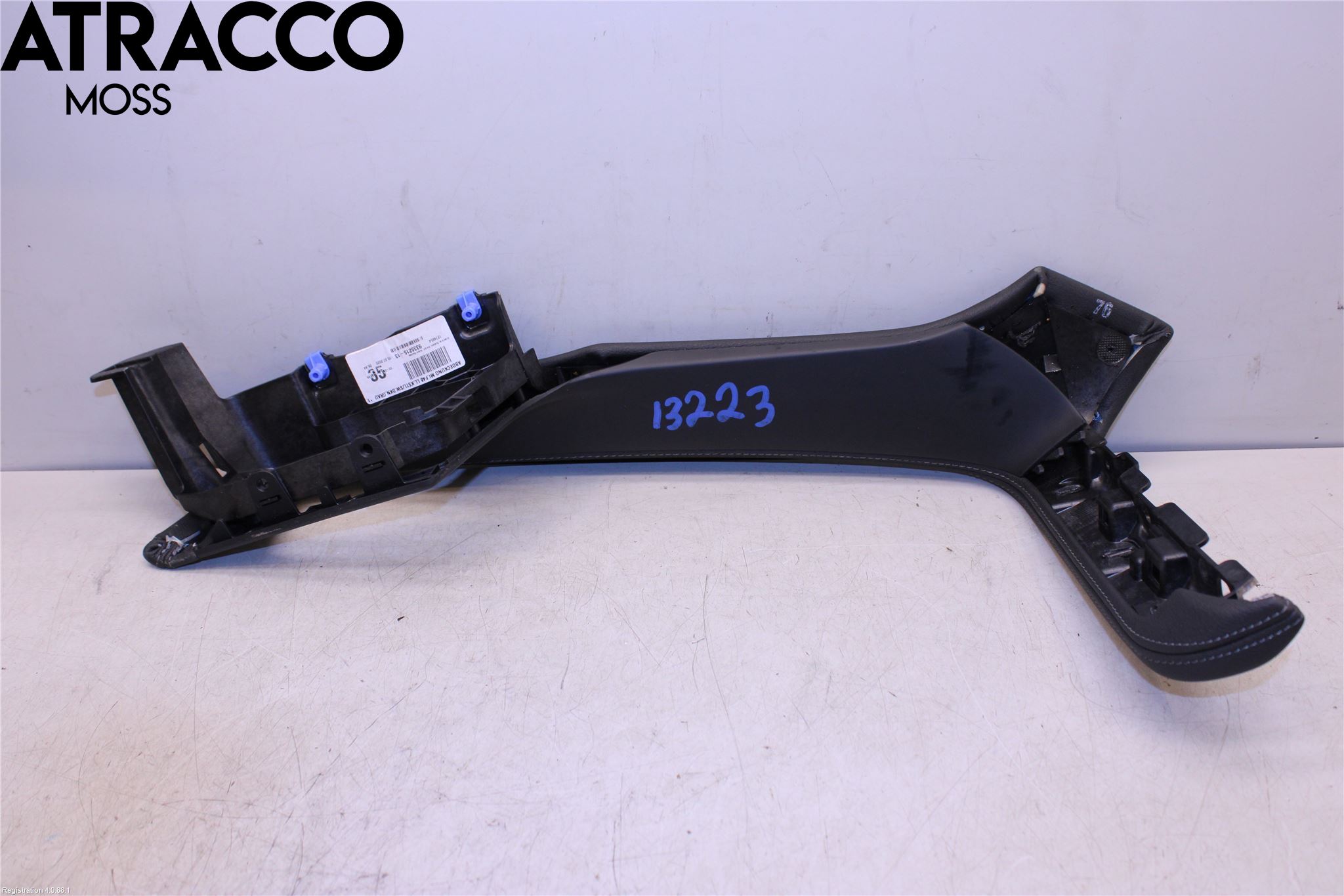 BMW X1 F48 15-22 Instrumentkonsoll Midt