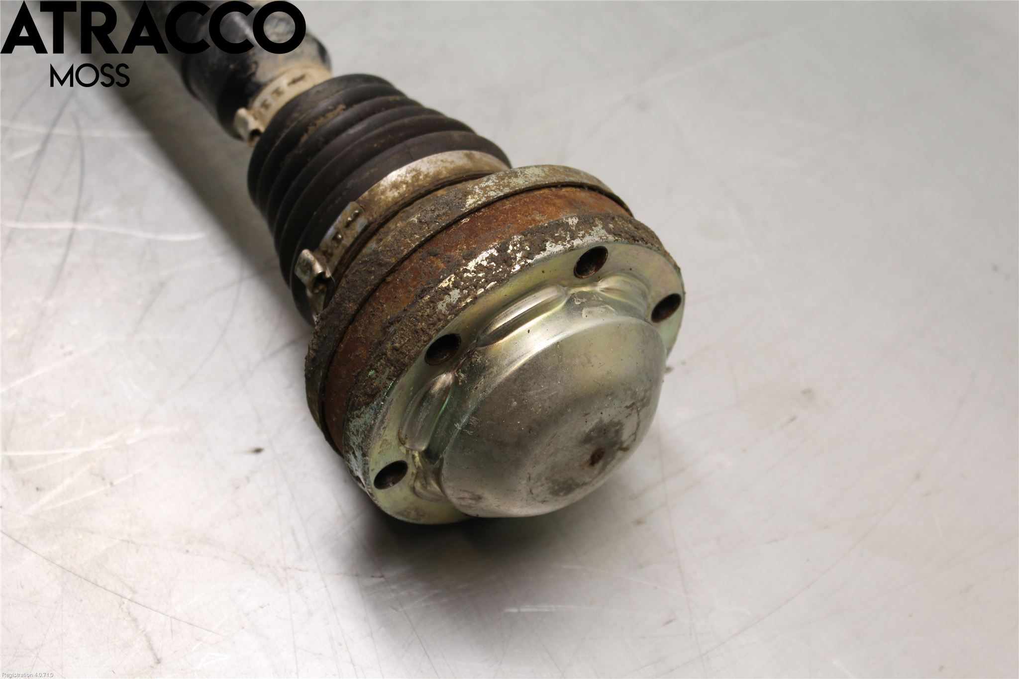 Volkswagen VW CADDY 11-15 Drivaksel Foran Kompl Høyre