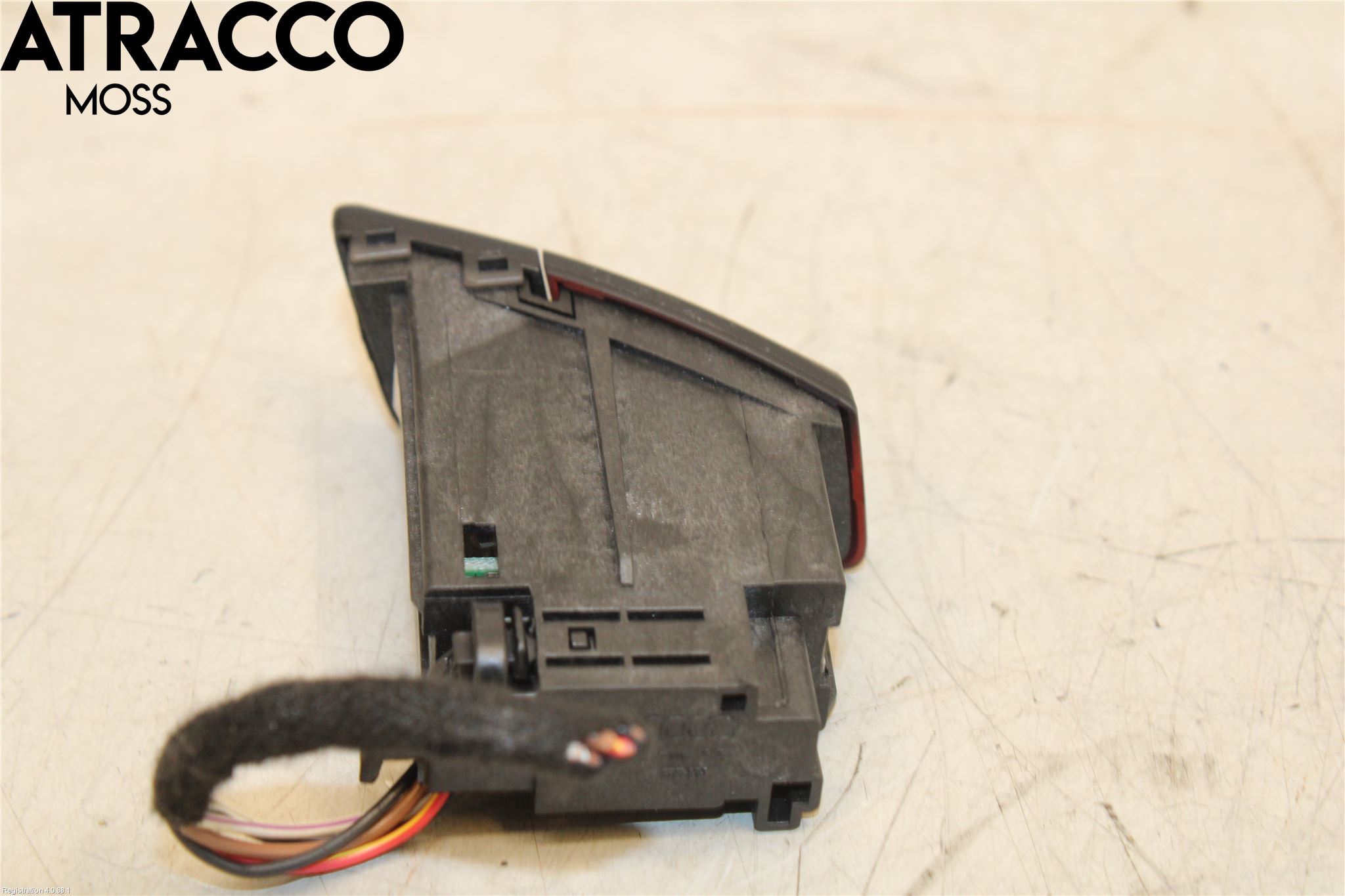 Audi A4/S4 08-11 Bryter Varsel (Nødblink)