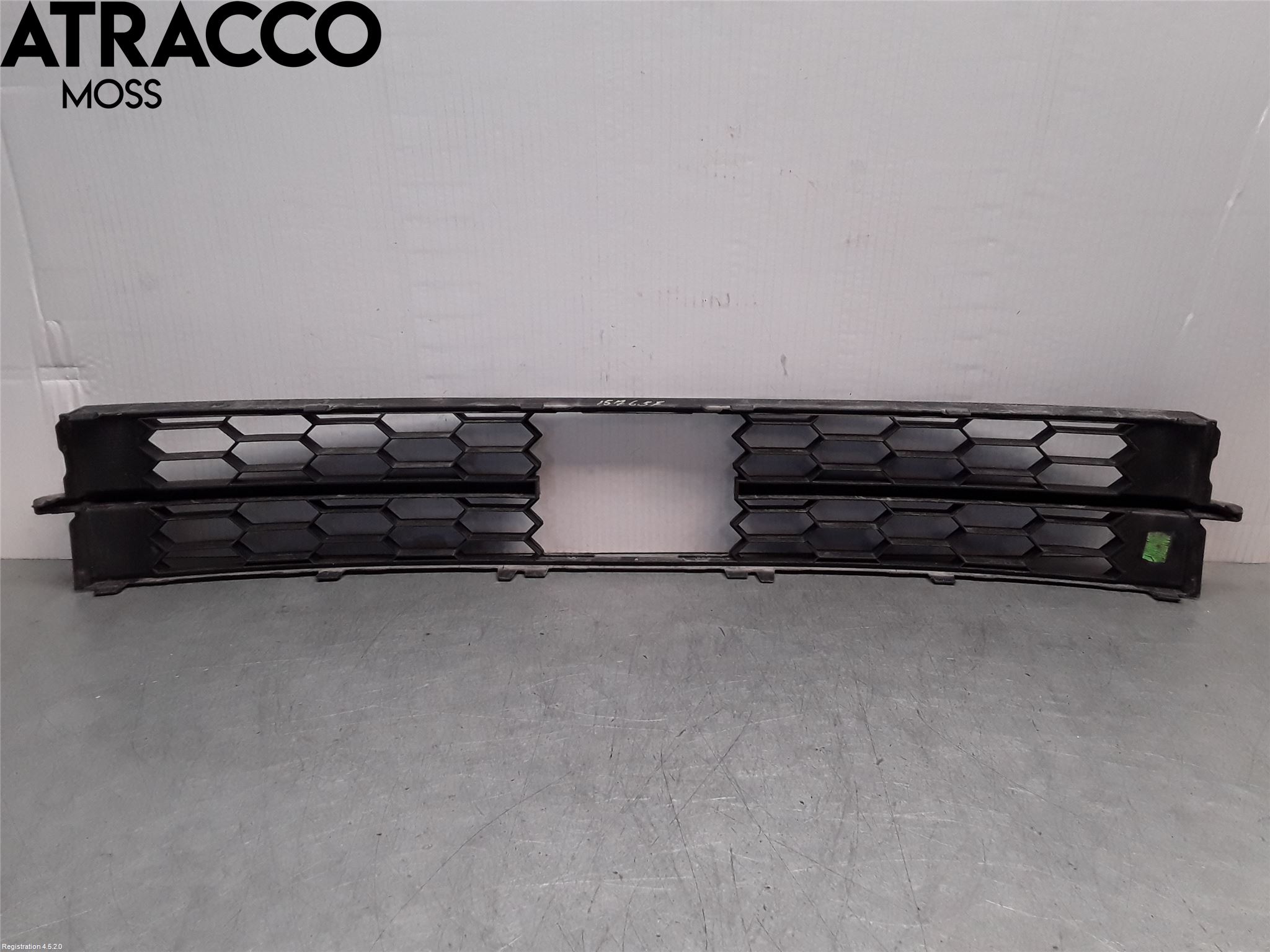 Skoda RAPID Grilldel Midt