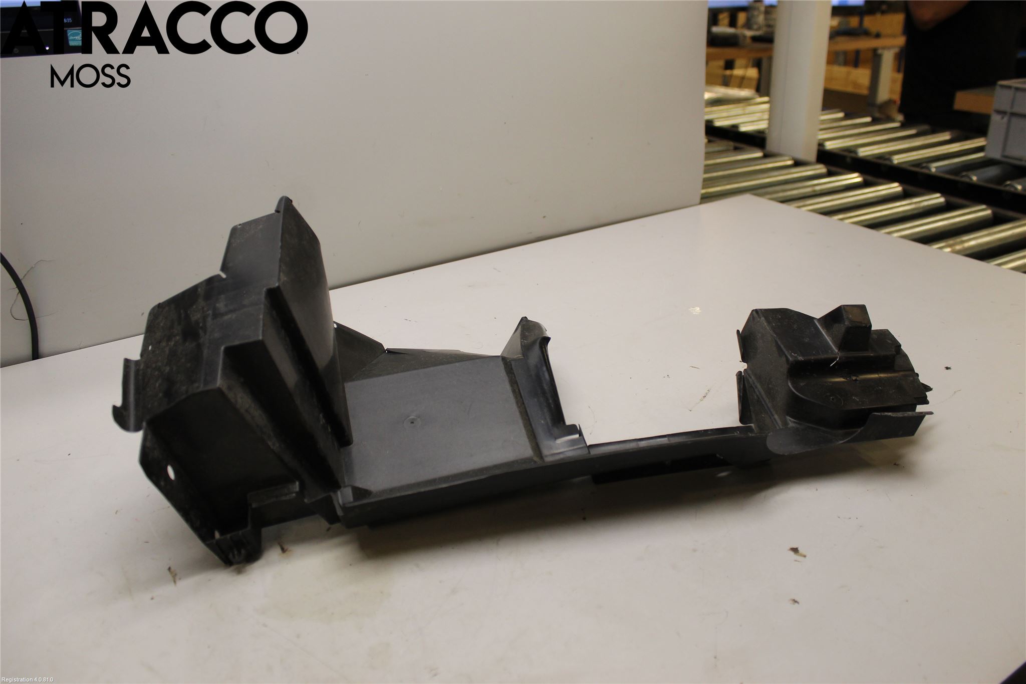 Suzuki ACROSS 21- Luftstyring Front