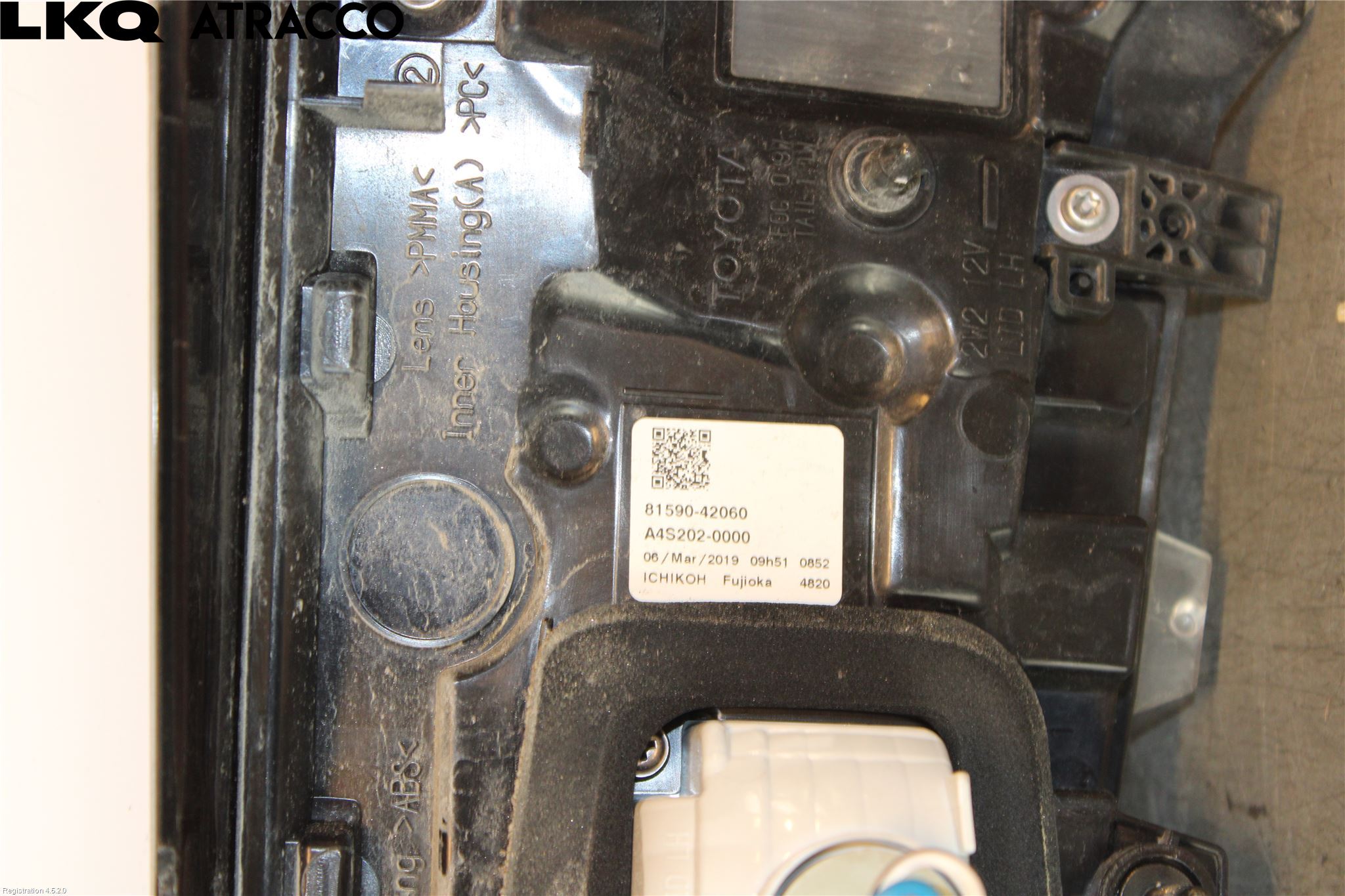 Toyota RAV4 19- Baklykt Venstre  På Luke(Indre