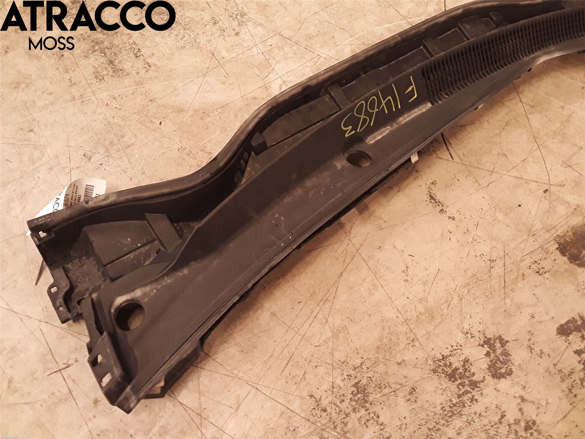 Toyota AURIS 13-19 Visker Deksel-Grill-Under Frr