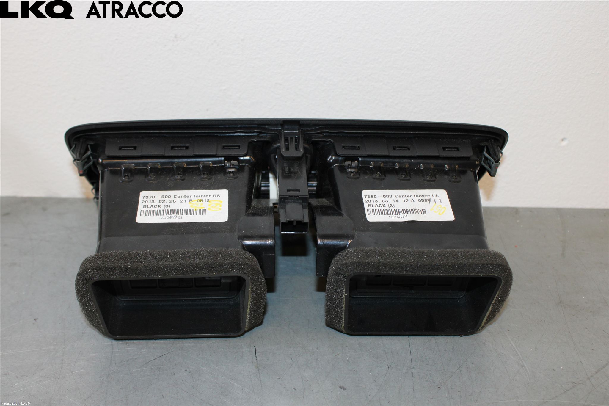 Volvo V40 12-19 Dashbord Kanal - Dyse