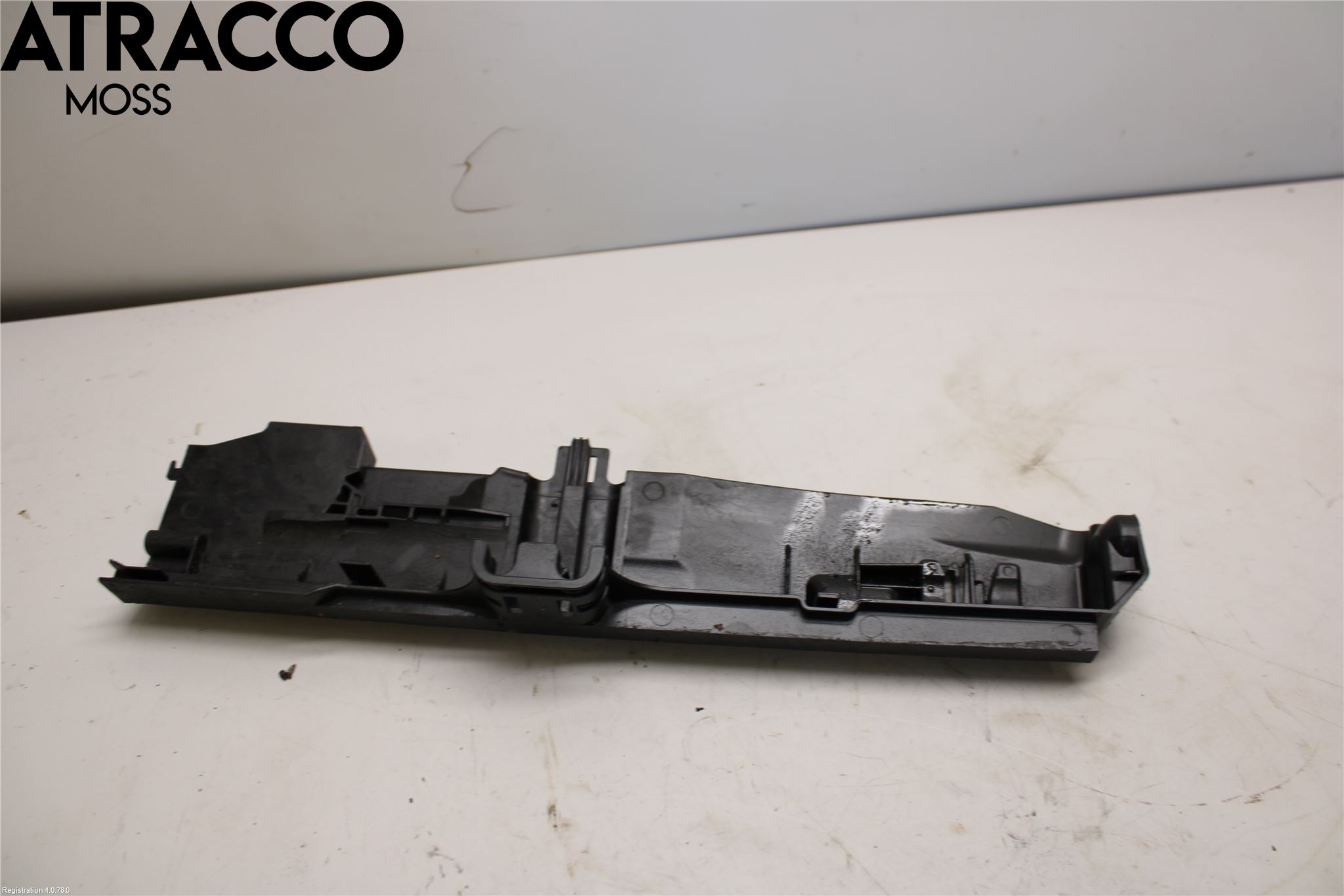 BMW X1 E84 10-15 Radiator Feste - Ramme - Bjelk