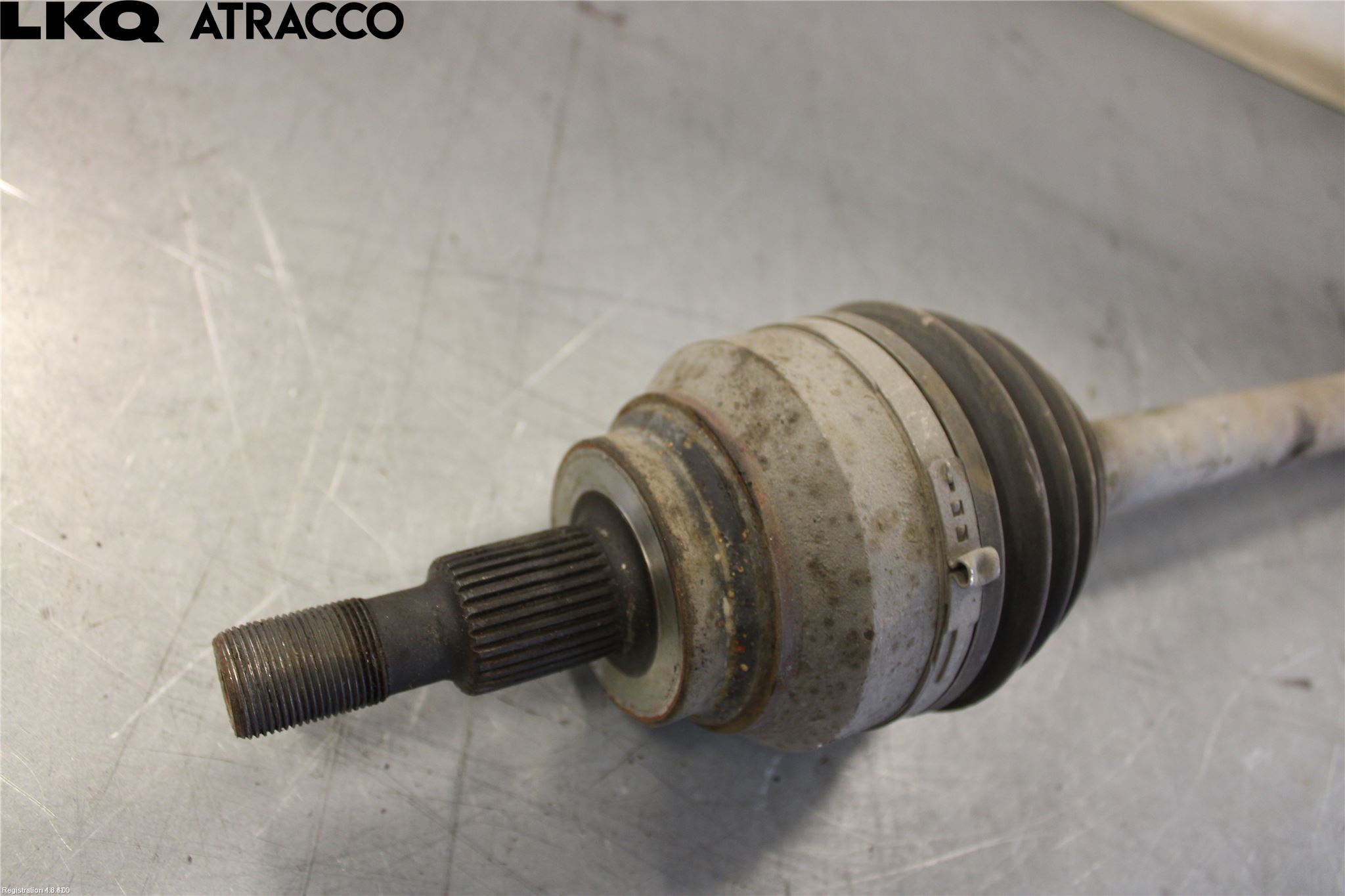 Mercedes-Benz MB ML (W164) 05-11 Drivaksel Foran Kompl Høyre