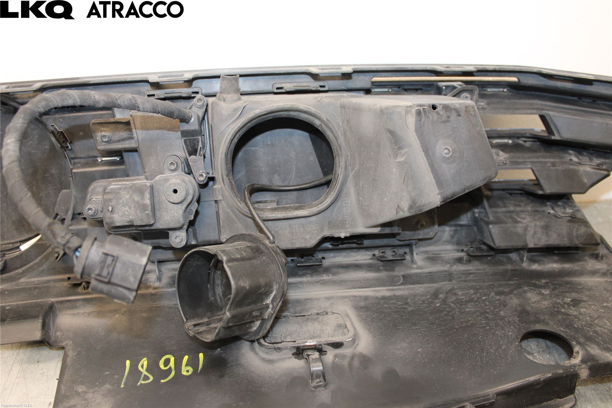 Volkswagen VW PASSAT 15-19 Grill Komplett