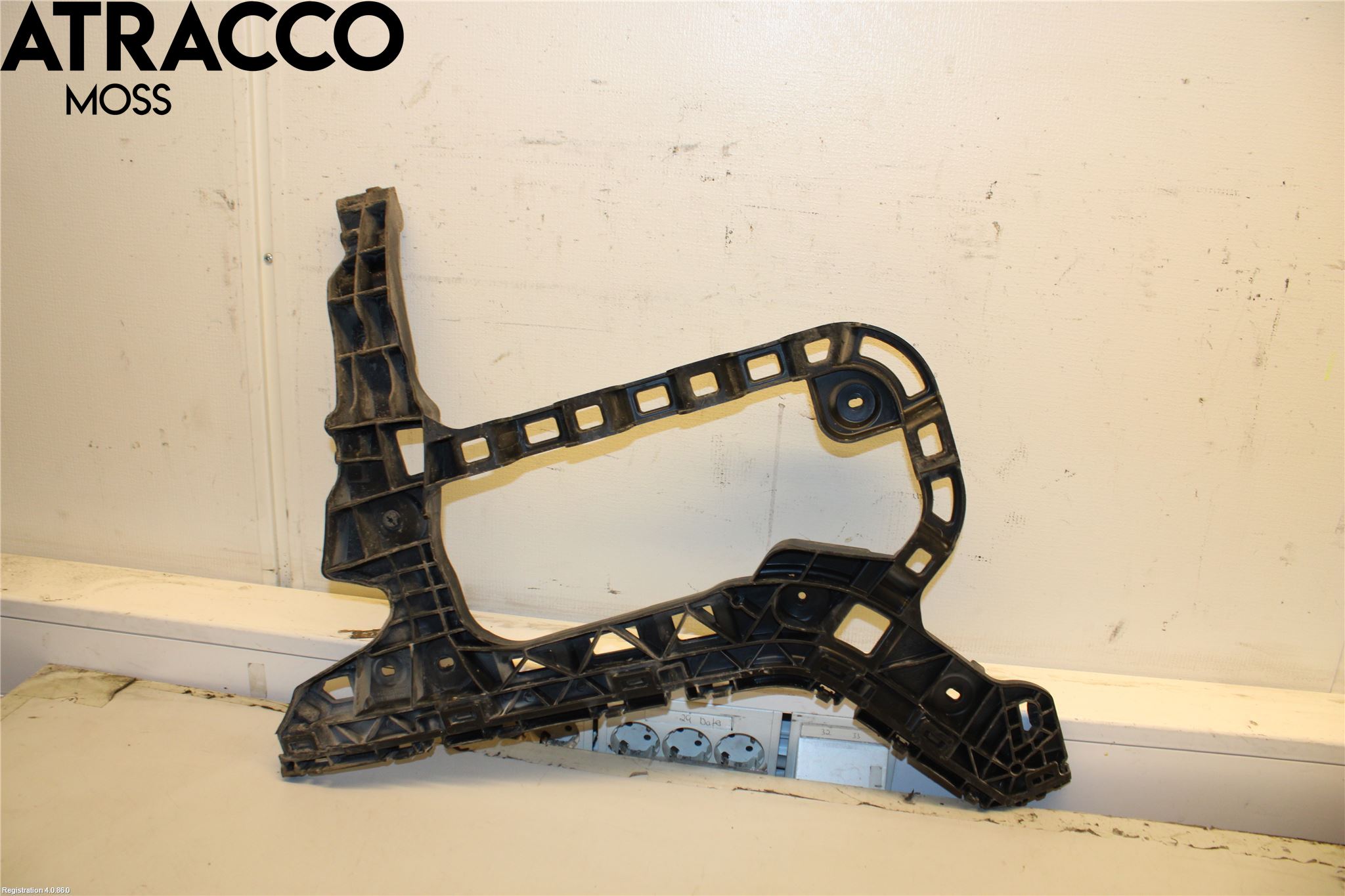 Volkswagen VW PASSAT 15-19 Støtfanger Bak Feste