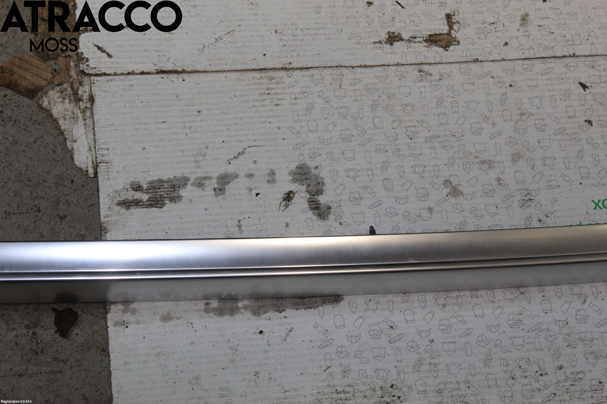 Volvo XC40/RECHARGE 18- Takrails - Stativ