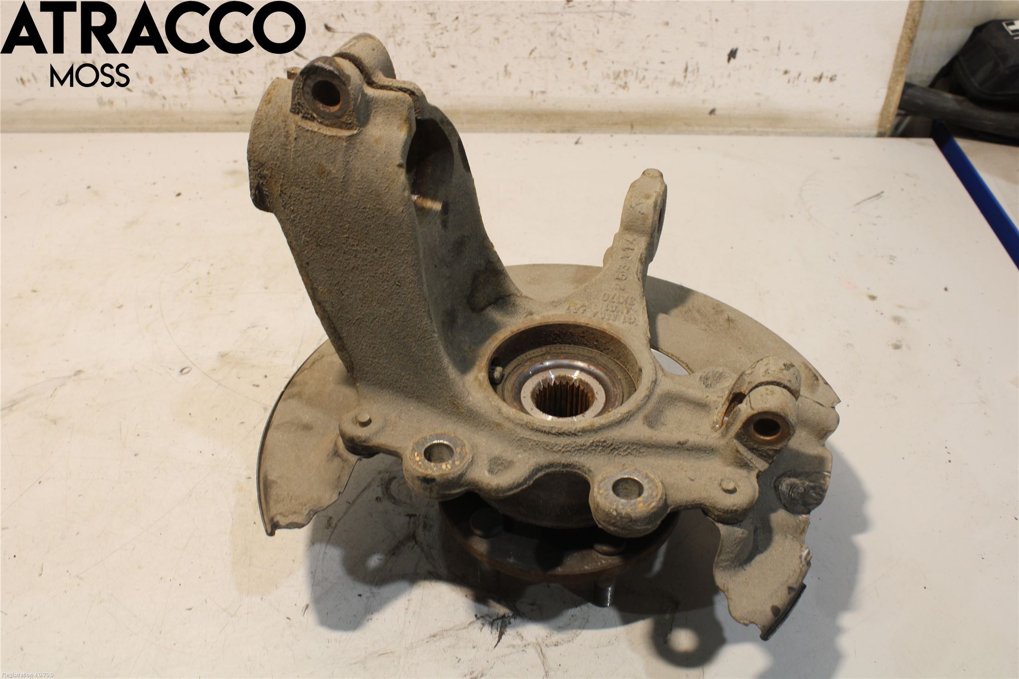 Ford FOCUS 11-14 Spindel Hf