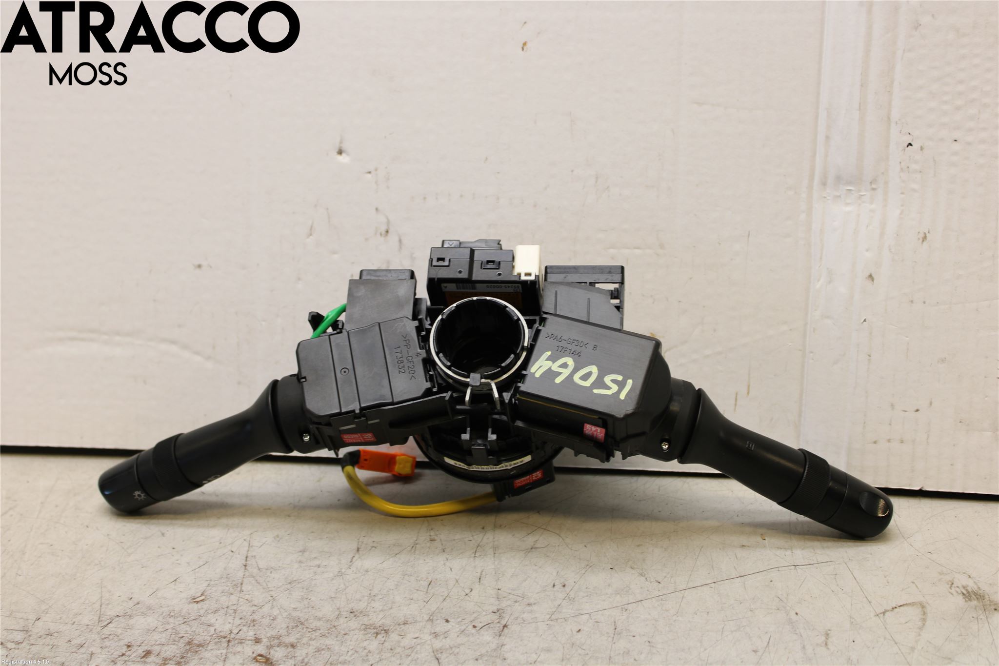 Toyota YARIS XP130 15-20 Bryter Ratt Kombi H Og V