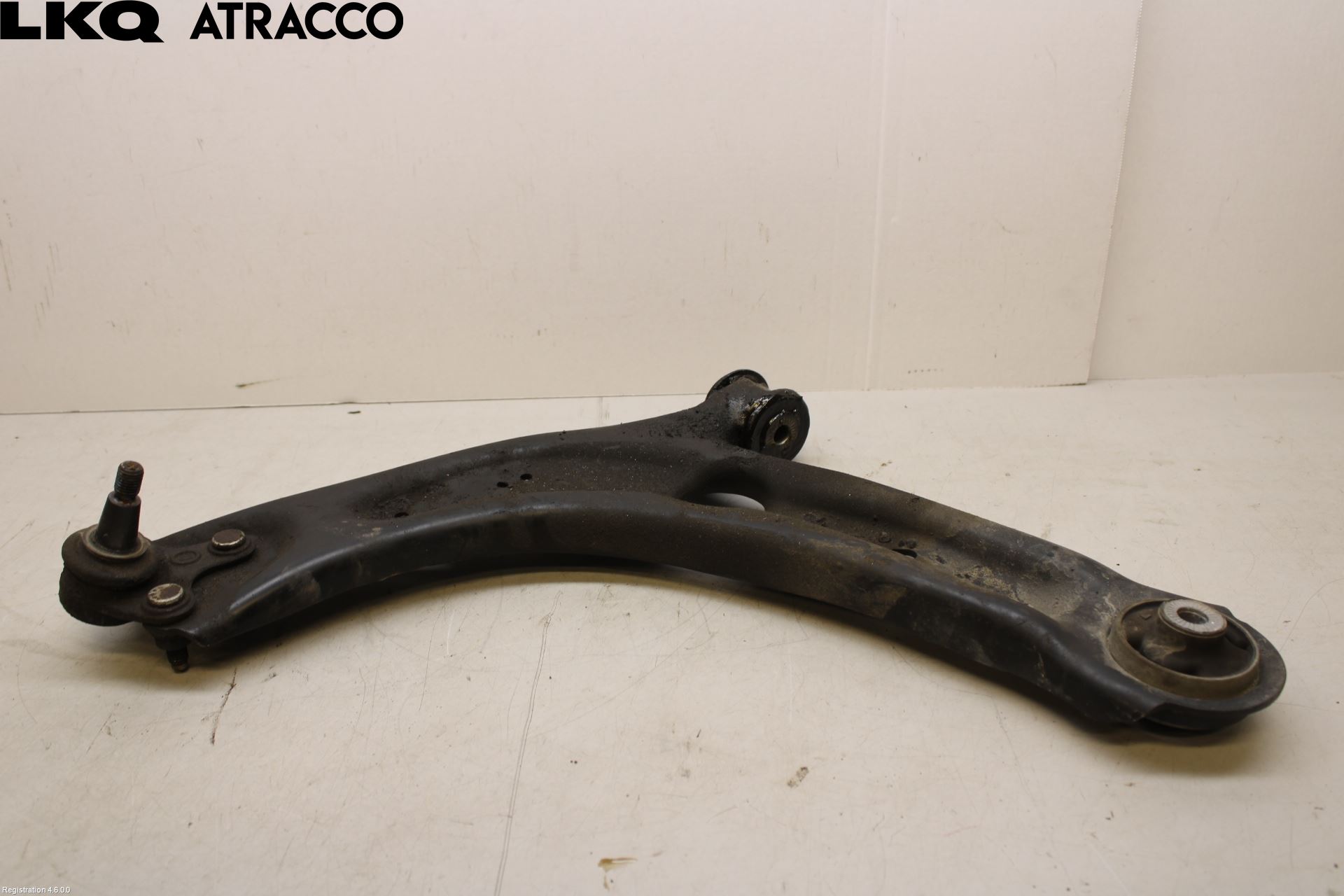 Volkswagen VW PASSAT 15-19 Bærearm Foran Venstre Nedre