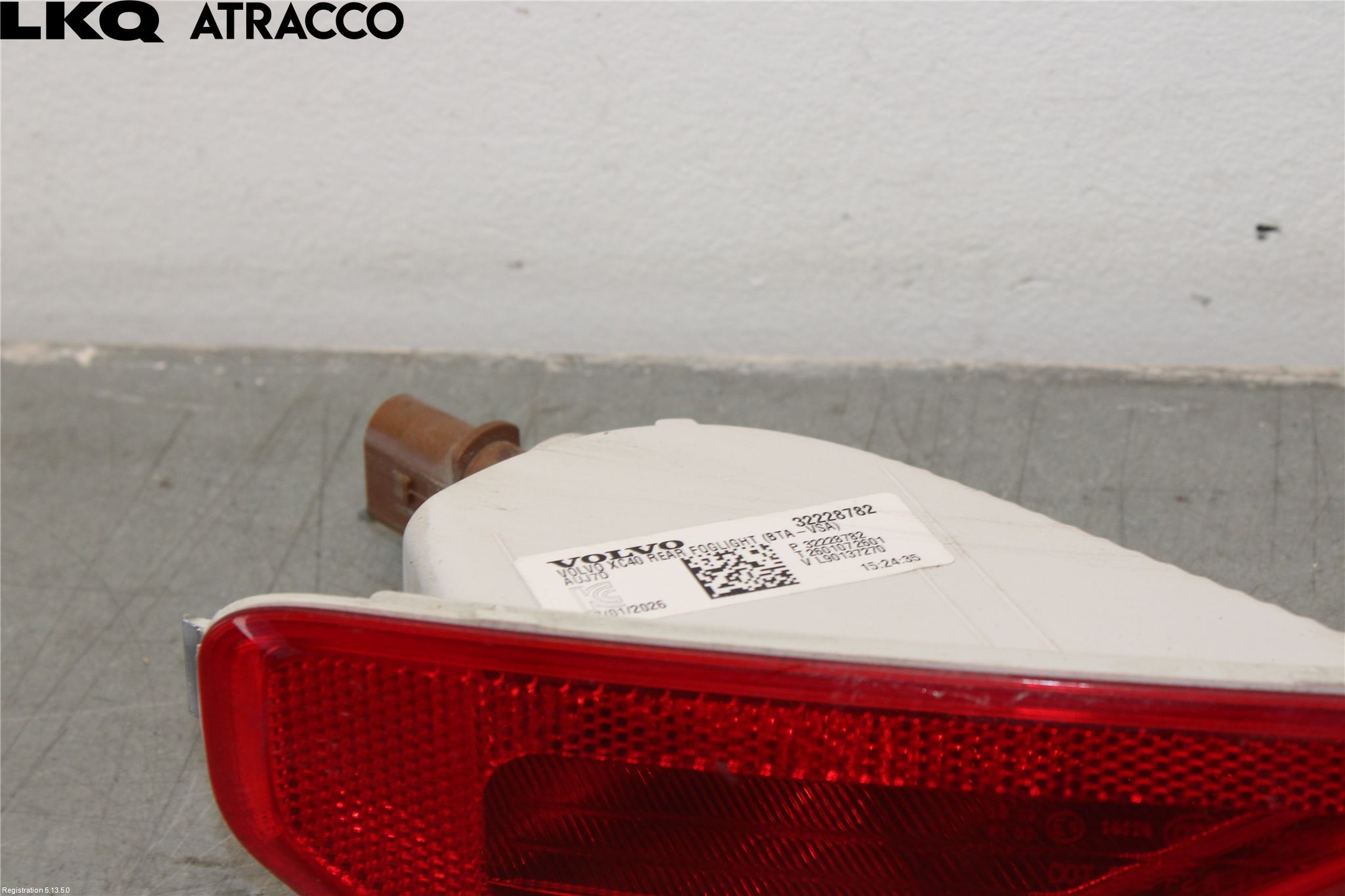 Volvo EX40 25- Refleks Bak