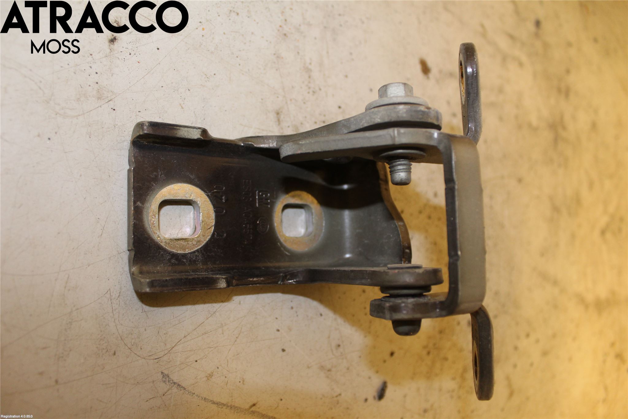 Opel INSIGNIA 09-16 Dørhengsel