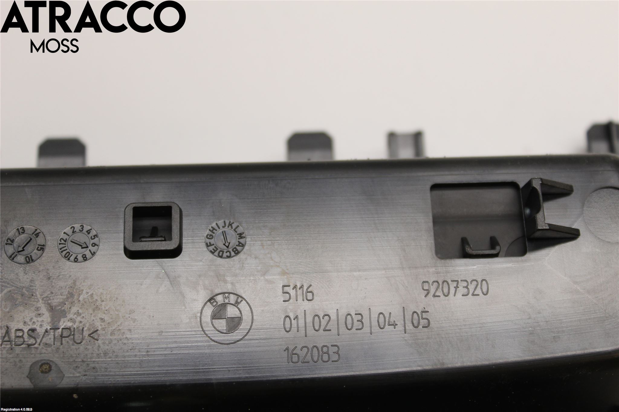 BMW 1 F20/F21 11-19 Innr Koppholder