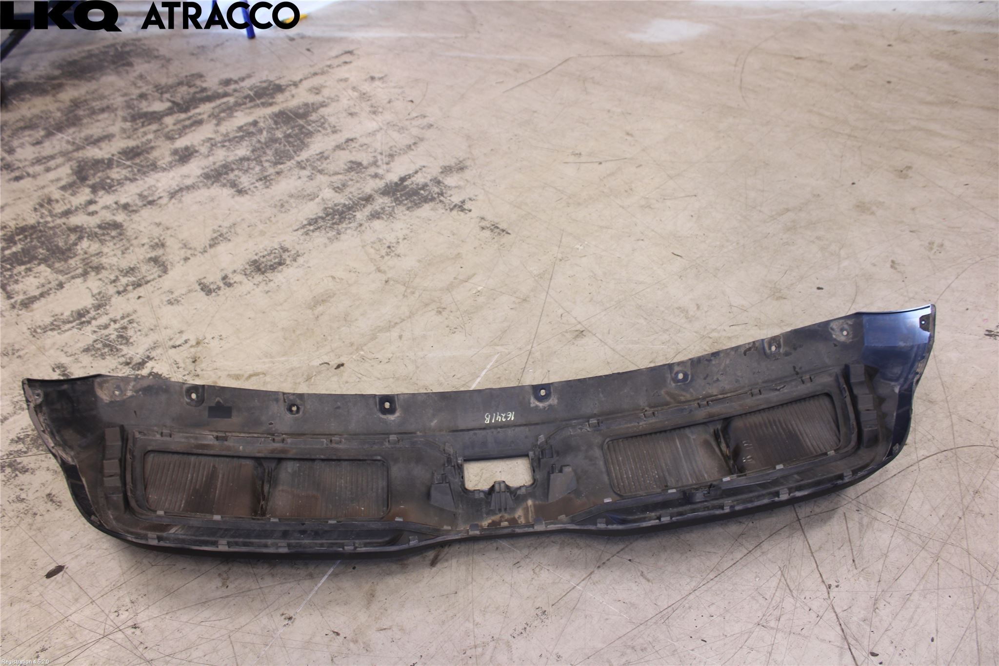 MG 4 23- Spoiler Bak