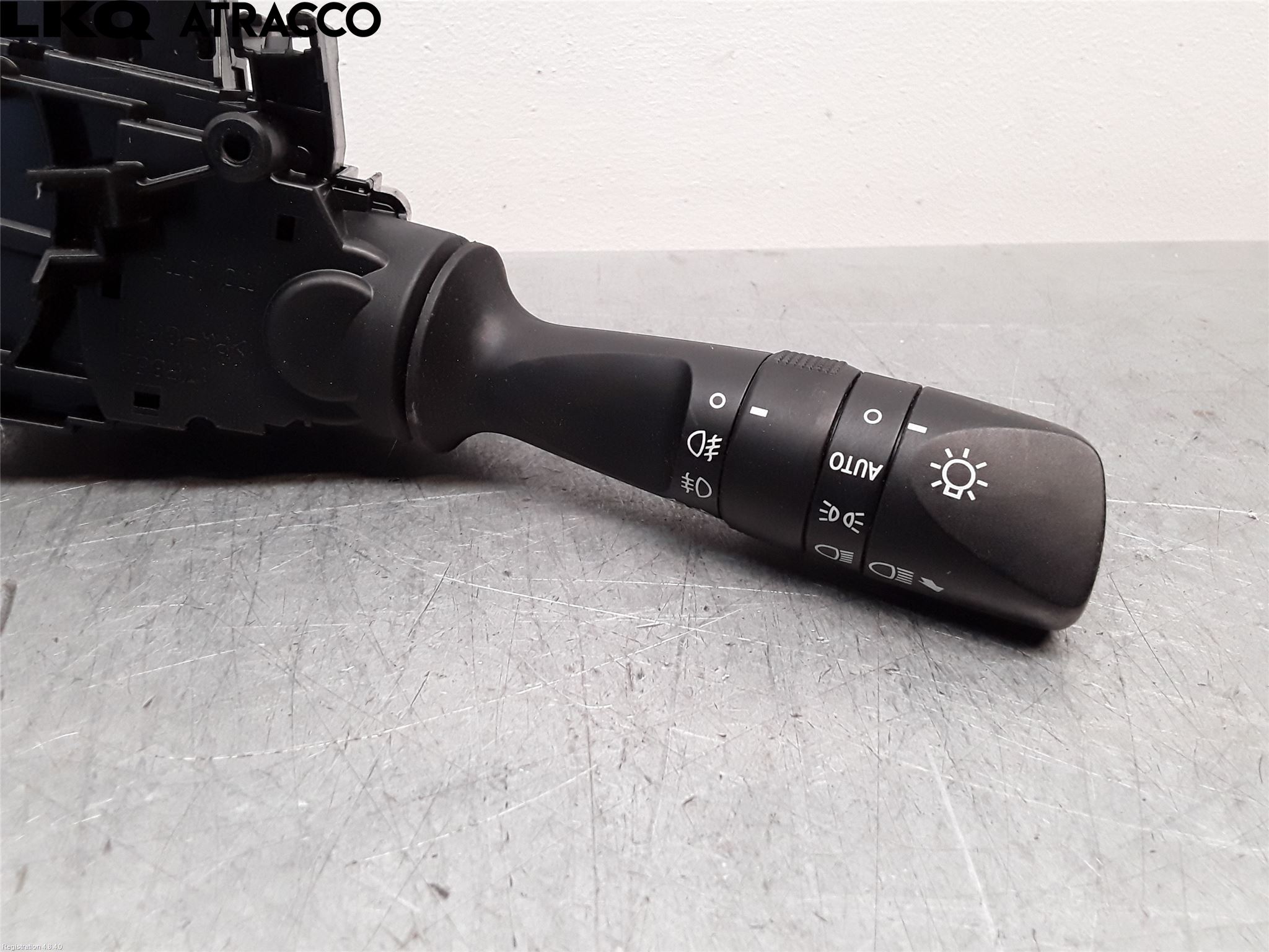 Toyota AURIS 13-19 Bryter Ratt Kombi H Og V