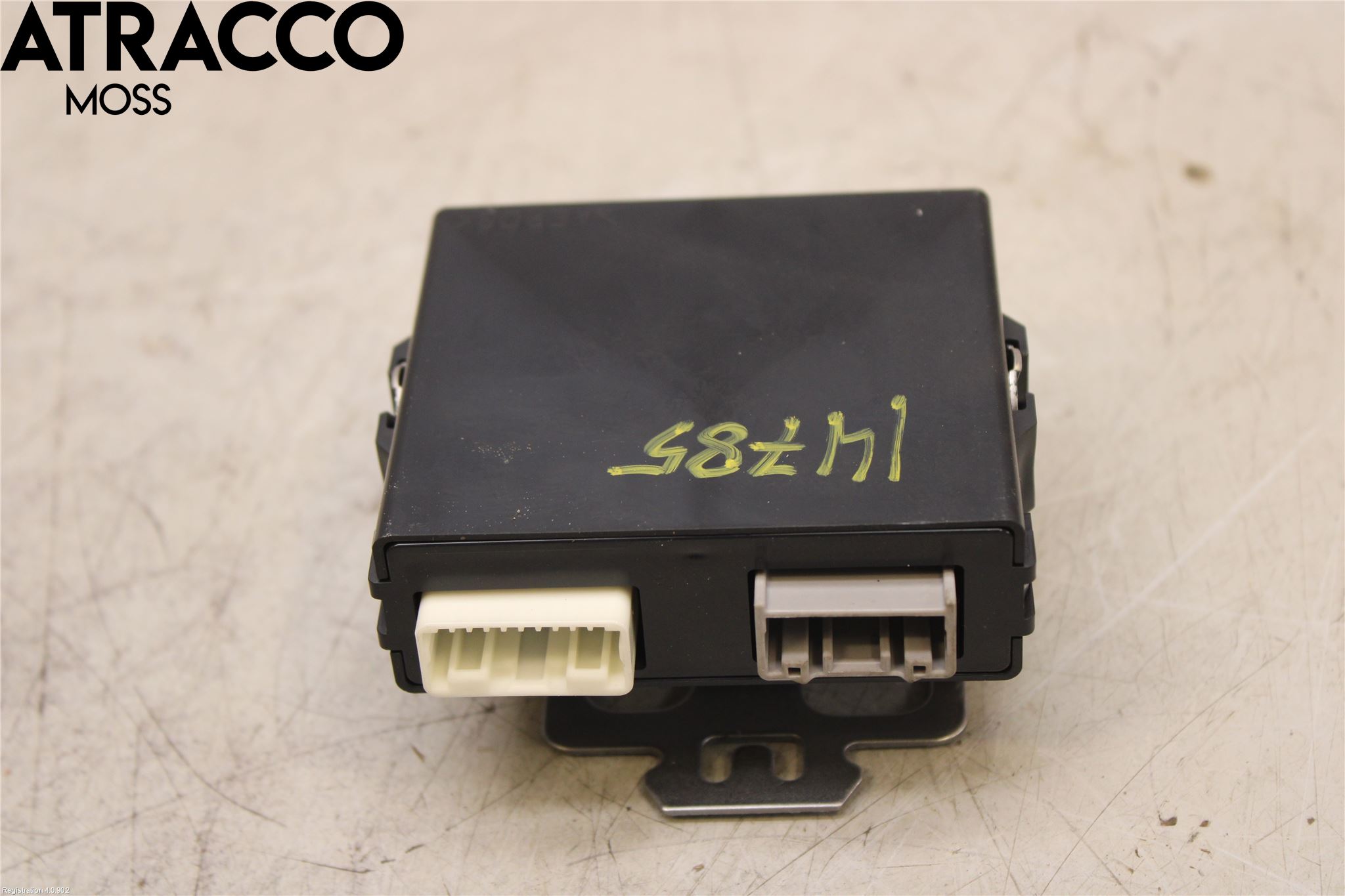 Mitsubishi OUTLANDER 13-21 Styreenhet Parkbrems