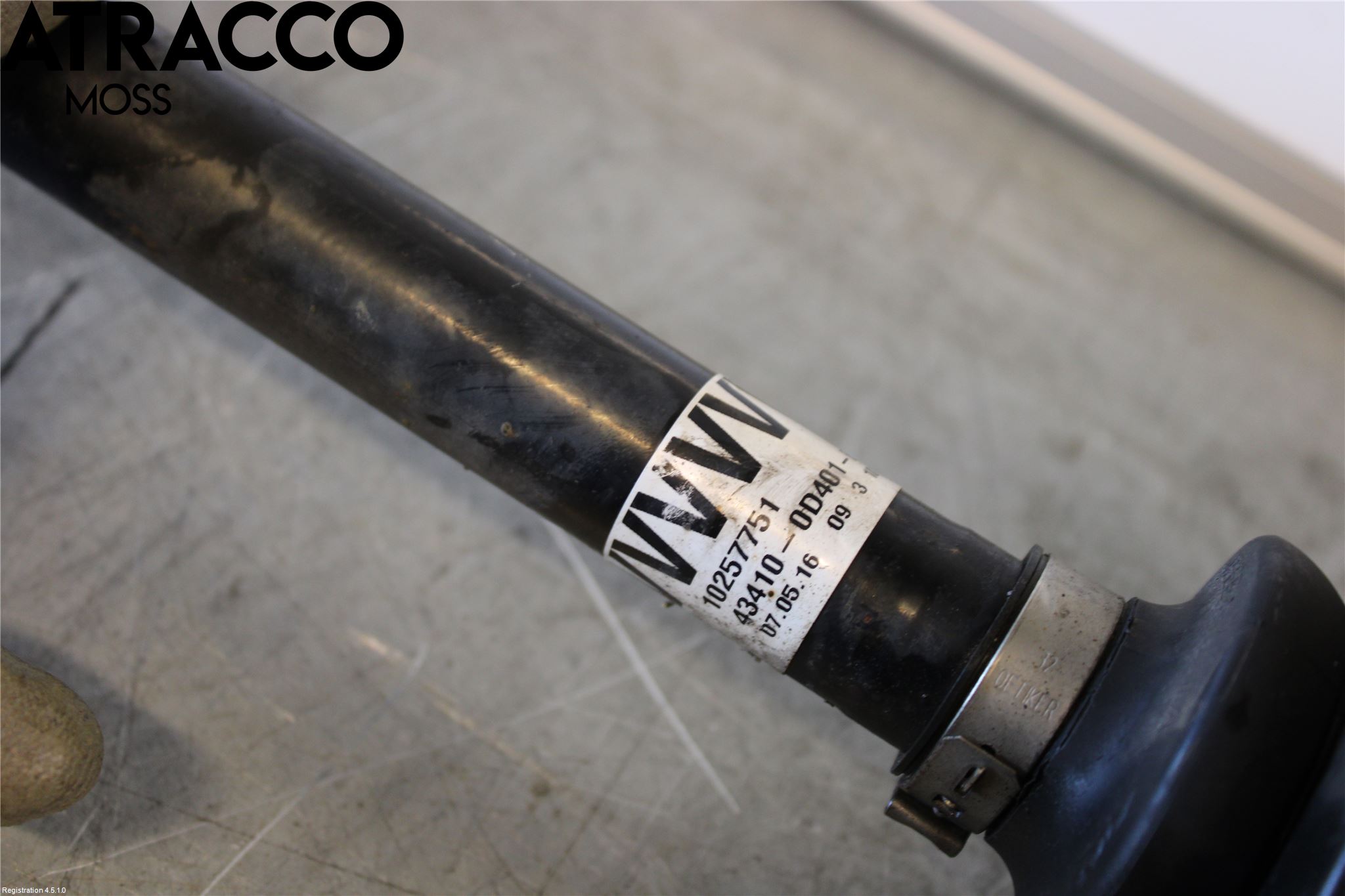 Toyota YARIS XP130 15-20 Drivaksel Foran Kompl Høyre