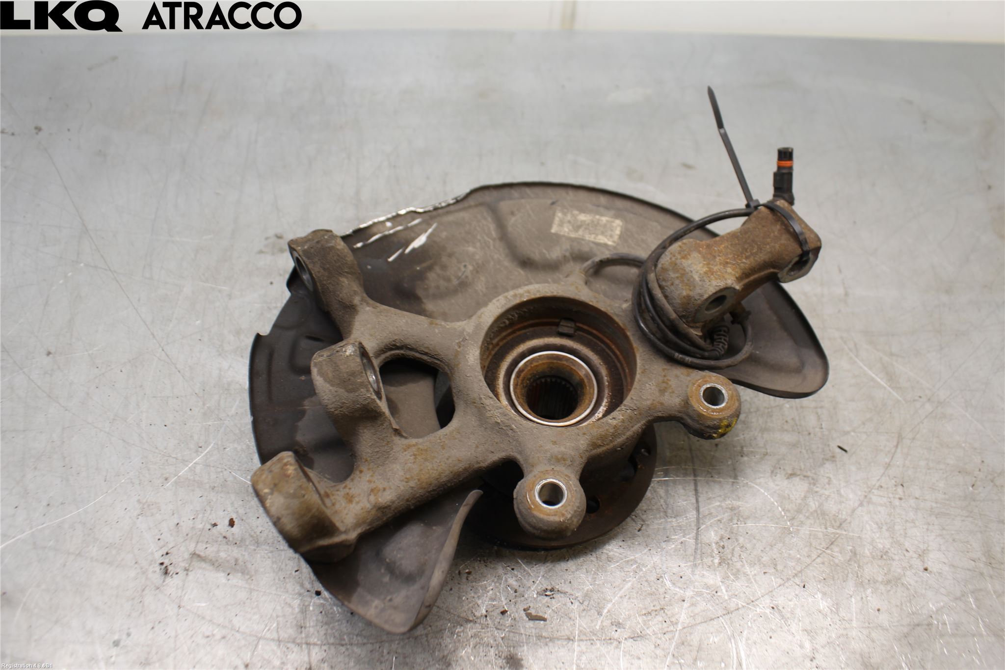 Mercedes-Benz MB E-KLASS (W212) 09-16 Spindel Hf