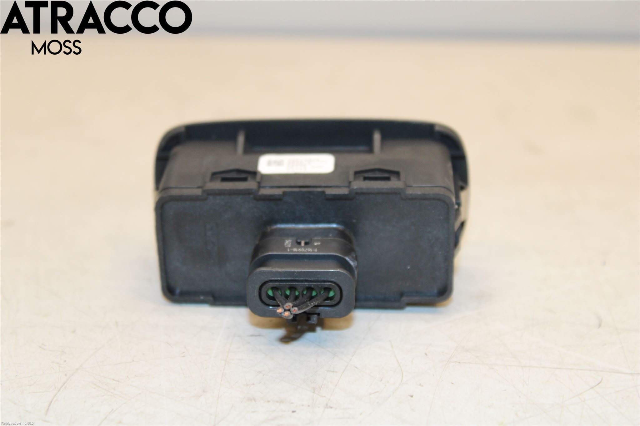 Volvo XC40/RECHARGE 18- Bryter Bakluke