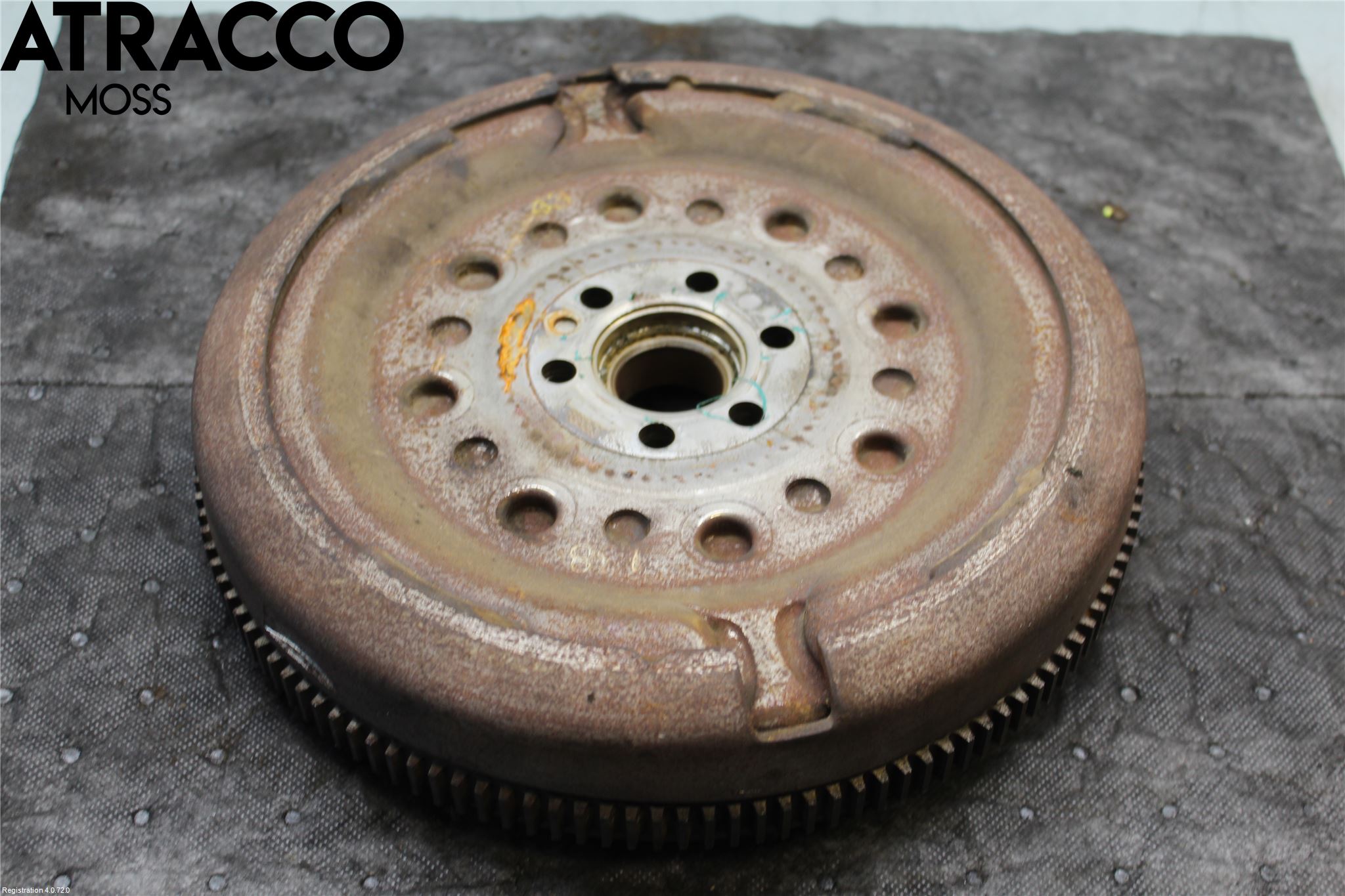 Volkswagen VW CADDY 11-15 Svinghjul Manuell